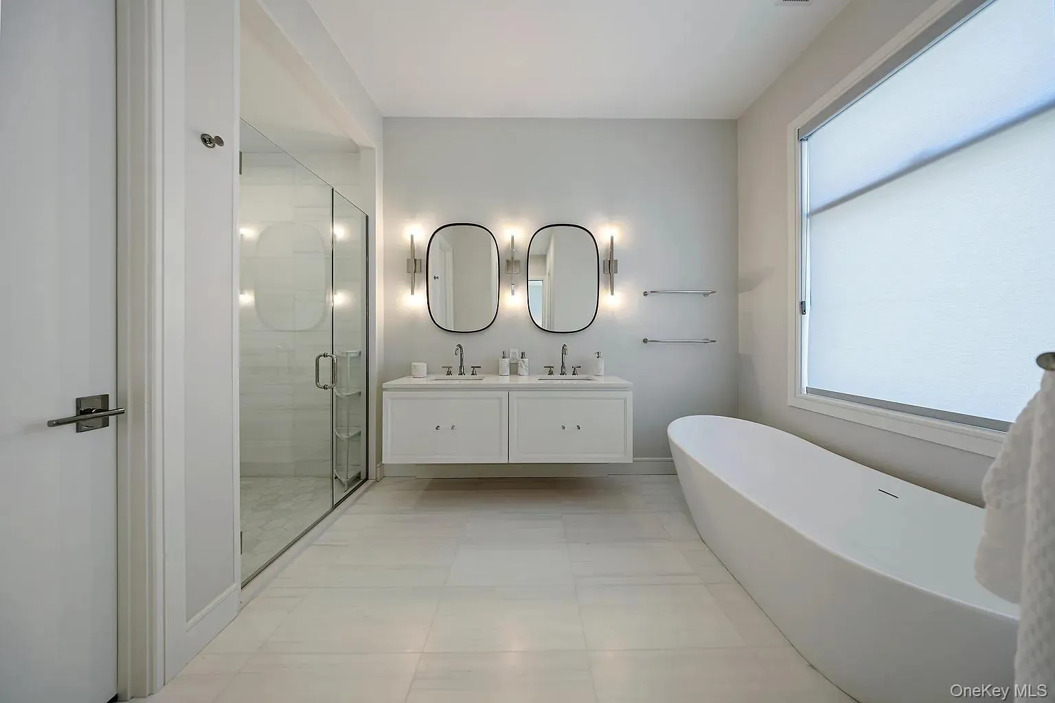 130 Highview Drive, Southampton, NY, 6 Bedrooms Bedrooms, 10 Rooms Rooms,6 BathroomsBathrooms,Residential Lease,For Rent,Highview,0,1038294 130 Highview Drive, Southampton, NY, 6 Bedrooms Bedrooms, 10 Rooms Rooms,6 BathroomsBathrooms,Residential Lease,For Rent,Highview,0,1038294