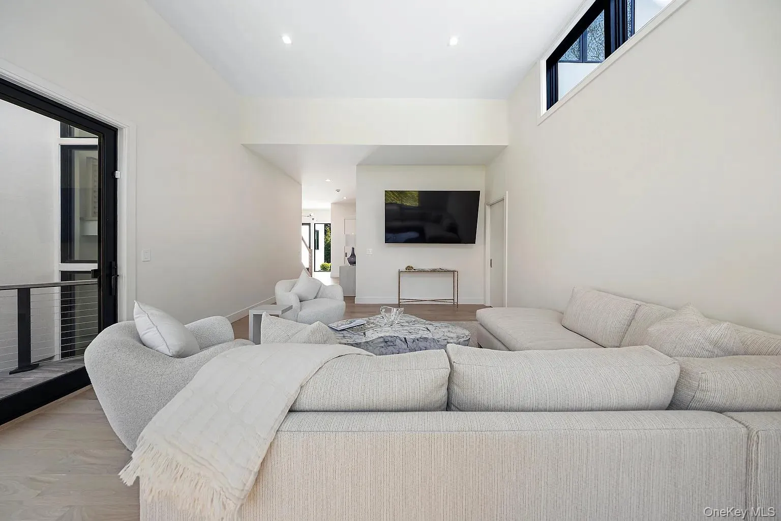 130 Highview Drive, Southampton, NY, 6 Bedrooms Bedrooms, 10 Rooms Rooms,6 BathroomsBathrooms,Residential Lease,For Rent,Highview,0,1038294 130 Highview Drive, Southampton, NY, 6 Bedrooms Bedrooms, 10 Rooms Rooms,6 BathroomsBathrooms,Residential Lease,For Rent,Highview,0,1038294