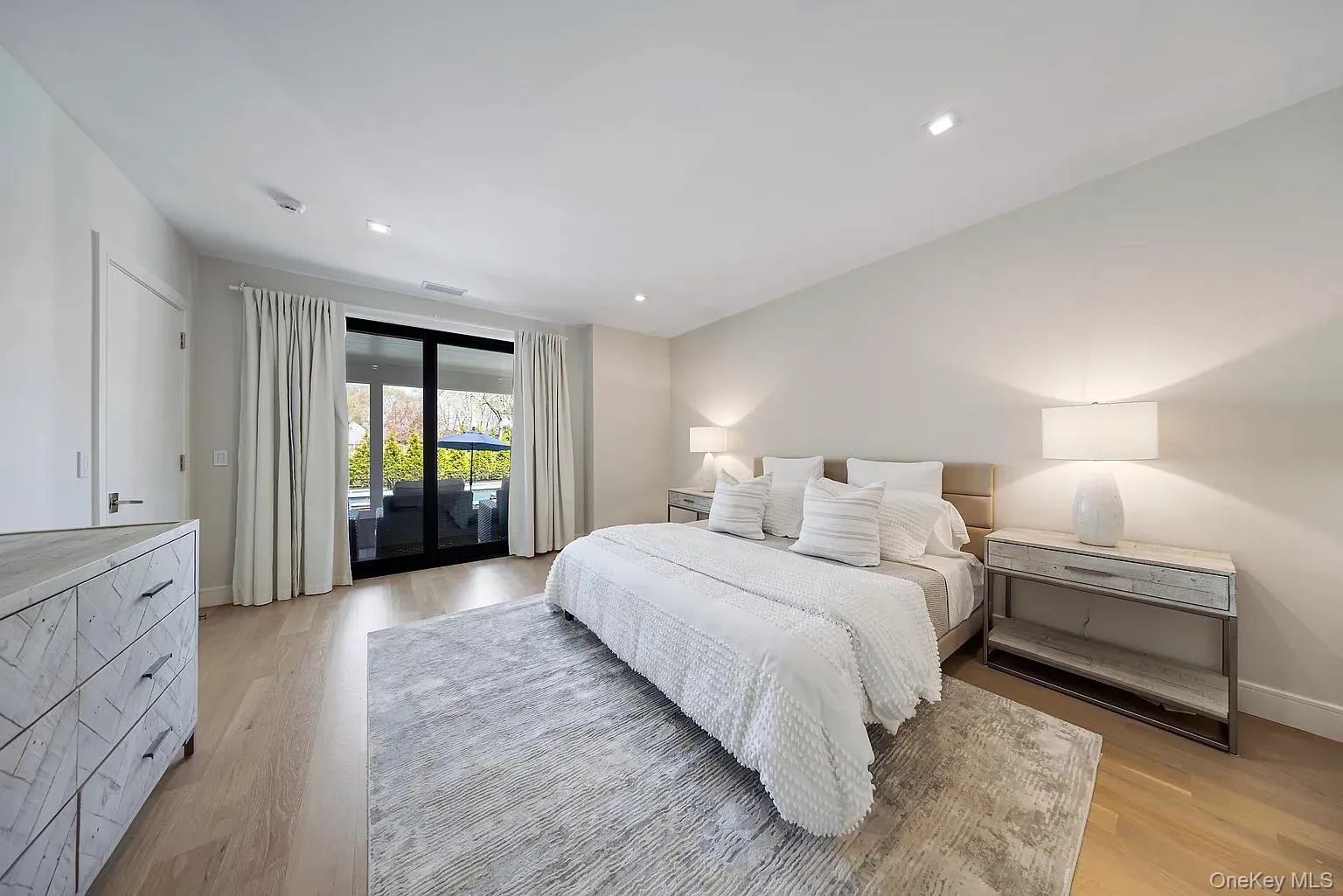 130 Highview Drive, Southampton, NY, 6 Bedrooms Bedrooms, 10 Rooms Rooms,6 BathroomsBathrooms,Residential Lease,For Rent,Highview,0,1038294 130 Highview Drive, Southampton, NY, 6 Bedrooms Bedrooms, 10 Rooms Rooms,6 BathroomsBathrooms,Residential Lease,For Rent,Highview,0,1038294