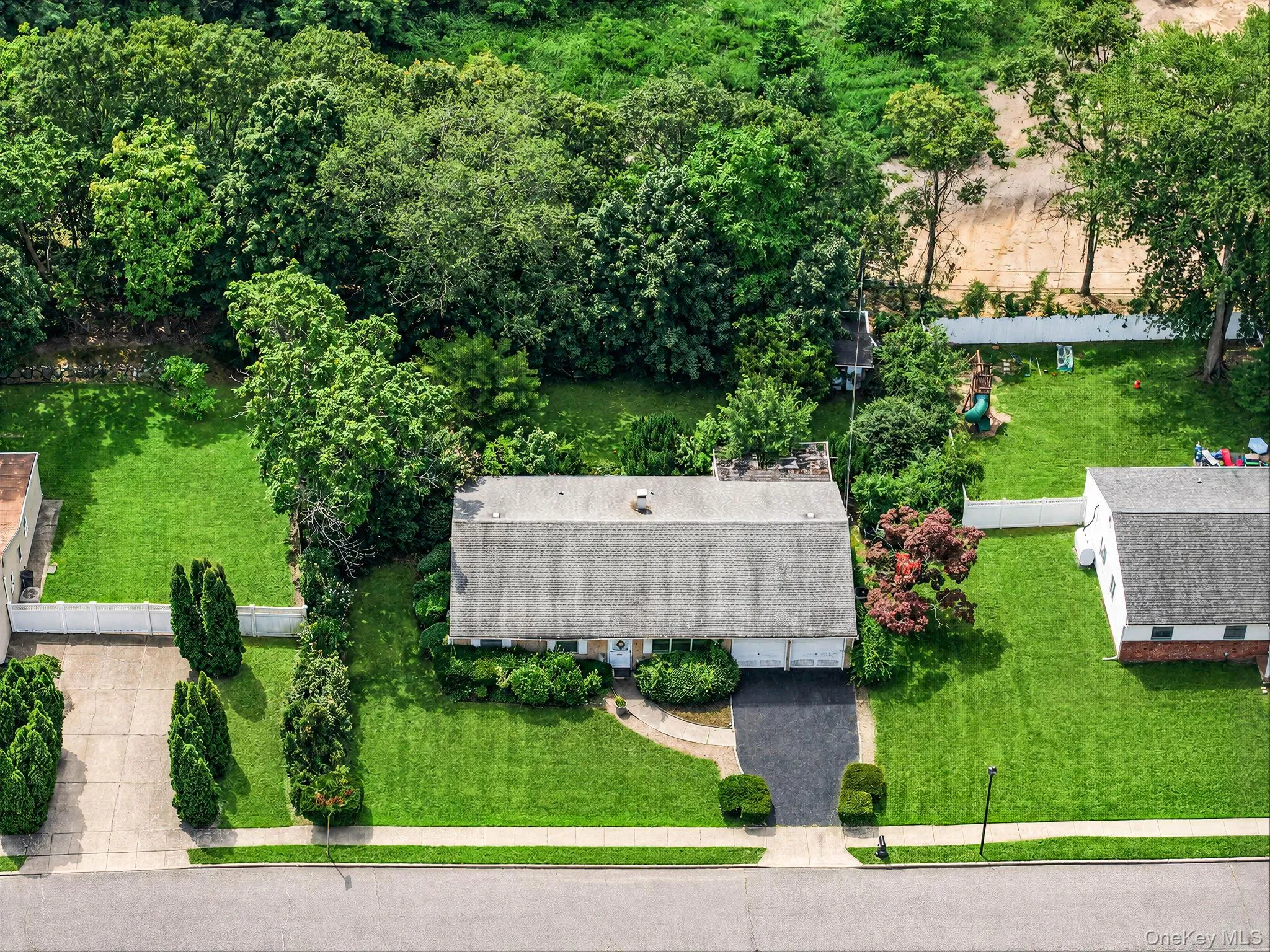 18 Wilson Street, Brookhaven, NY, 3 Bedrooms Bedrooms, 7 Rooms Rooms,2 BathroomsBathrooms,Residential,For Rent,Wilson,0,1038296 18 Wilson Street, Brookhaven, NY, 3 Bedrooms Bedrooms, 7 Rooms Rooms,2 BathroomsBathrooms,Residential,For Rent,Wilson,0,1038296