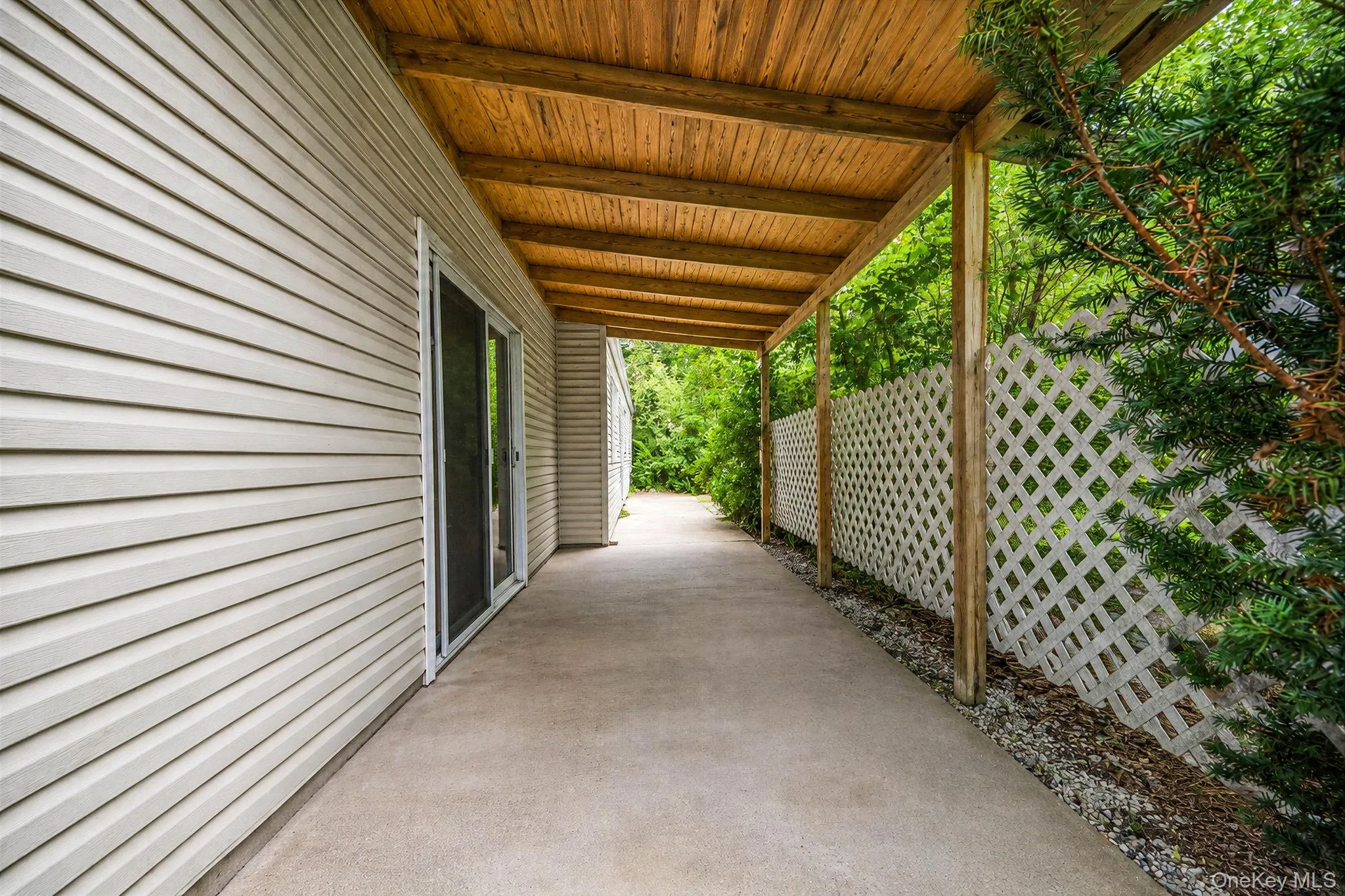 18 Wilson Street, Brookhaven, NY, 3 Bedrooms Bedrooms, 7 Rooms Rooms,2 BathroomsBathrooms,Residential,For Rent,Wilson,0,1038296 18 Wilson Street, Brookhaven, NY, 3 Bedrooms Bedrooms, 7 Rooms Rooms,2 BathroomsBathrooms,Residential,For Rent,Wilson,0,1038296