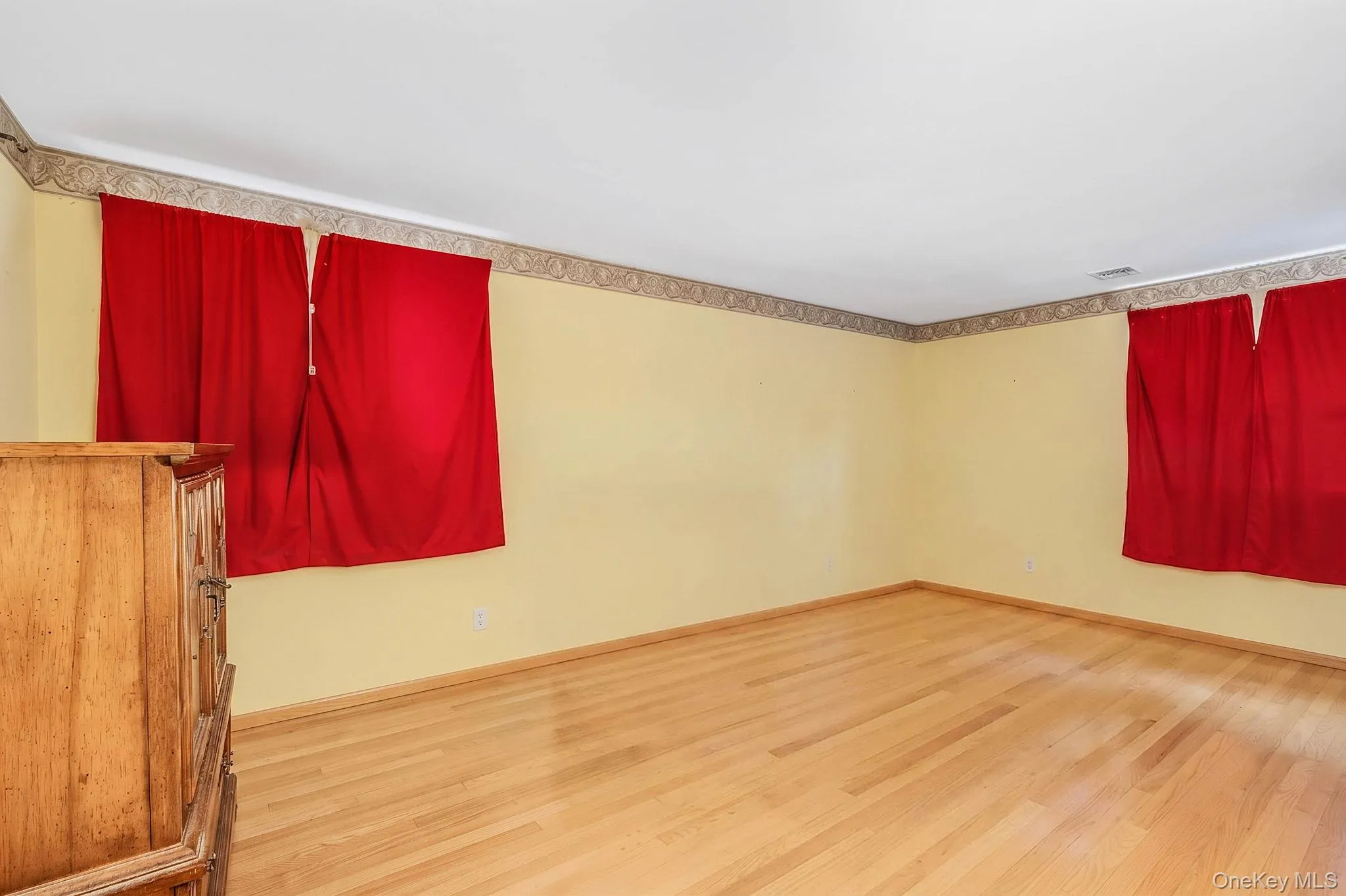 18 Wilson Street, Brookhaven, NY, 3 Bedrooms Bedrooms, 7 Rooms Rooms,2 BathroomsBathrooms,Residential,For Rent,Wilson,0,1038296 18 Wilson Street, Brookhaven, NY, 3 Bedrooms Bedrooms, 7 Rooms Rooms,2 BathroomsBathrooms,Residential,For Rent,Wilson,0,1038296