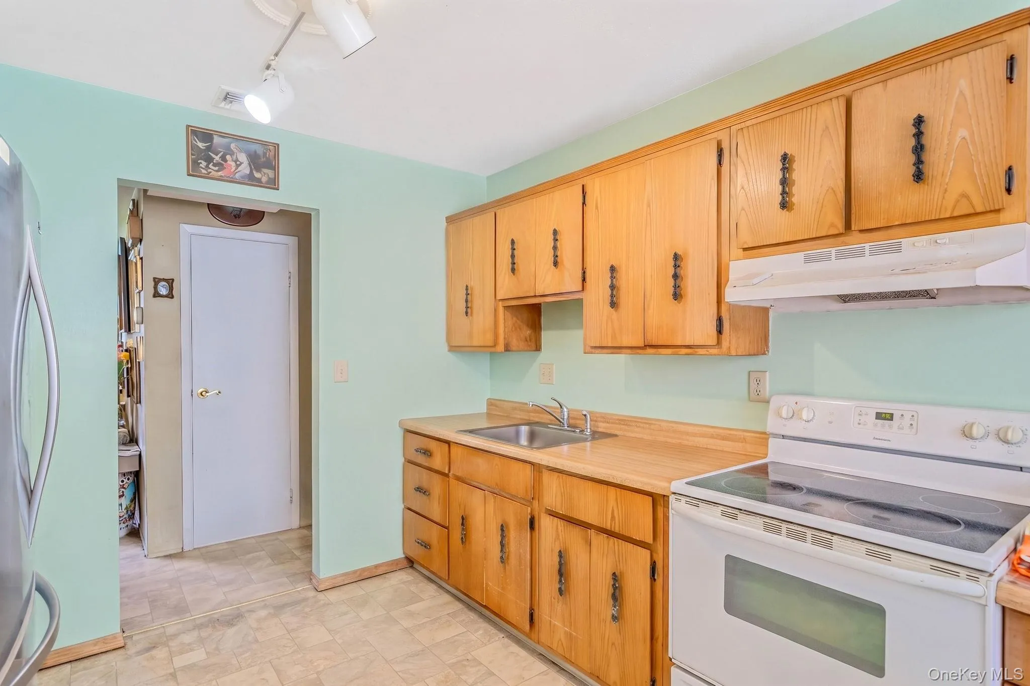 18 Wilson Street, Brookhaven, NY, 3 Bedrooms Bedrooms, 7 Rooms Rooms,2 BathroomsBathrooms,Residential,For Rent,Wilson,0,1038296 18 Wilson Street, Brookhaven, NY, 3 Bedrooms Bedrooms, 7 Rooms Rooms,2 BathroomsBathrooms,Residential,For Rent,Wilson,0,1038296
