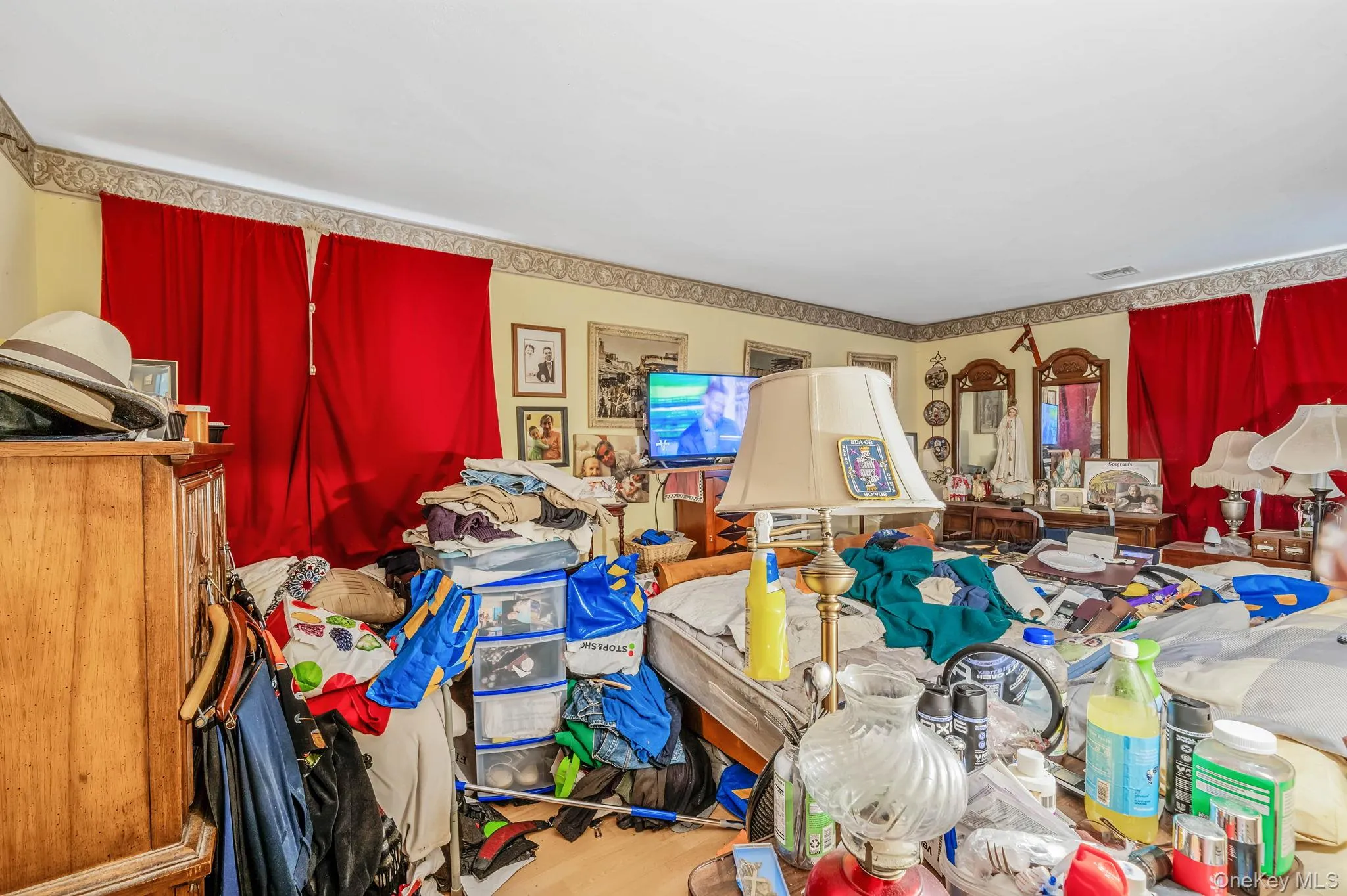 18 Wilson Street, Brookhaven, NY, 3 Bedrooms Bedrooms, 7 Rooms Rooms,2 BathroomsBathrooms,Residential,For Rent,Wilson,0,1038296 18 Wilson Street, Brookhaven, NY, 3 Bedrooms Bedrooms, 7 Rooms Rooms,2 BathroomsBathrooms,Residential,For Rent,Wilson,0,1038296