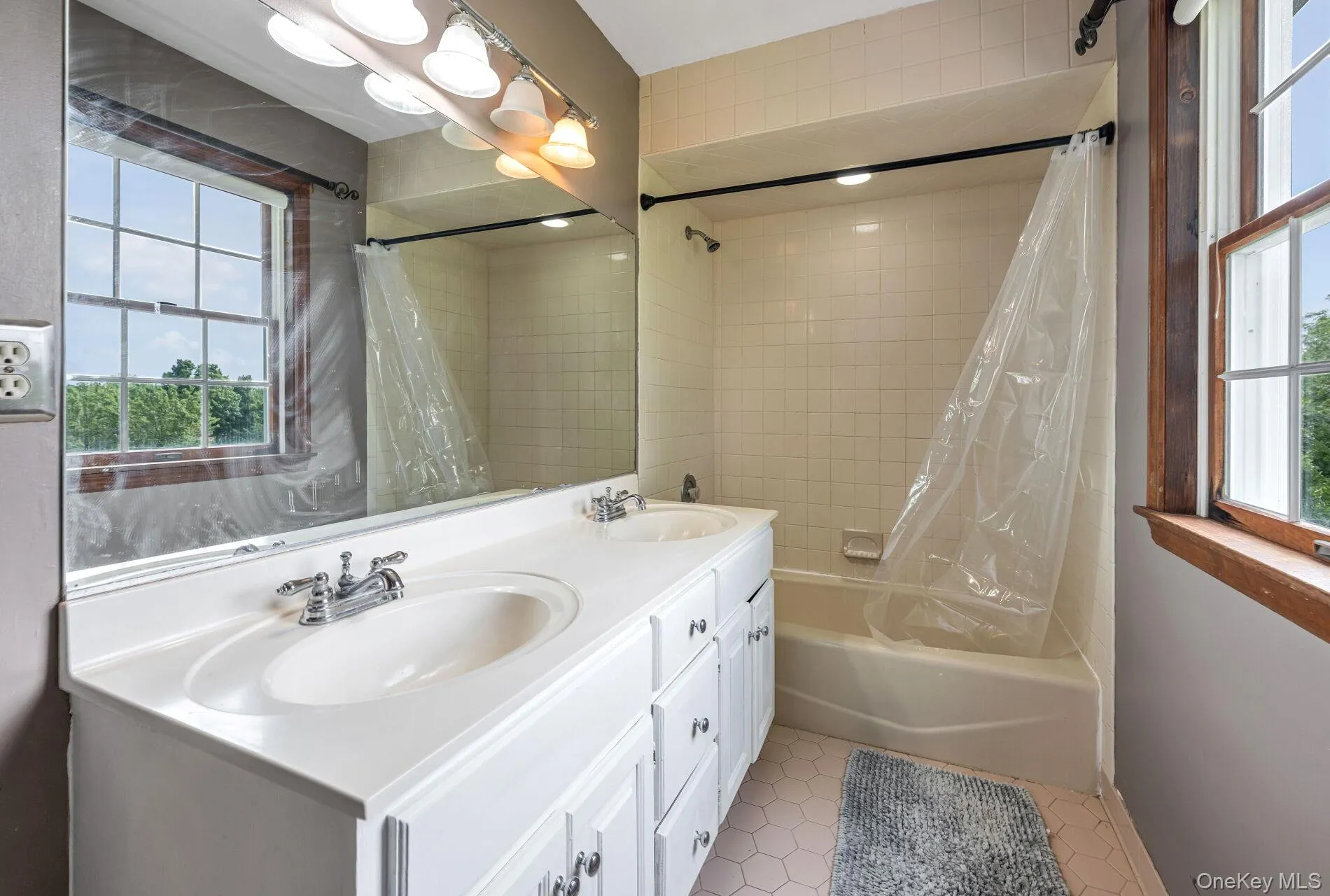 Hall Bath Hall Bath