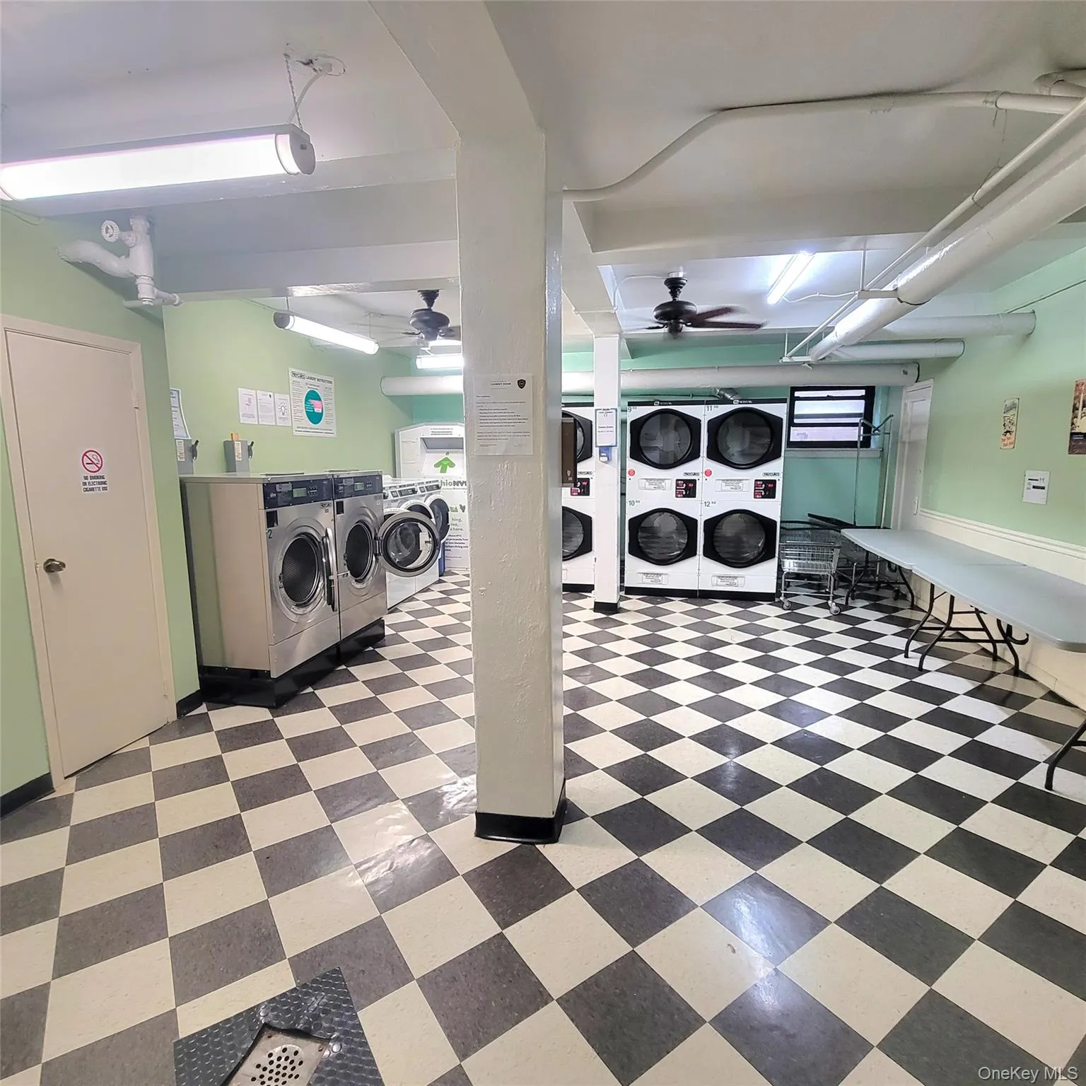 68-37 108th Street, New York, NY, 1 Bedroom Bedrooms, 3 Rooms Rooms,1 BathroomBathrooms,Residential,For Rent,108th,0,1038303 68-37 108th Street, New York, NY, 1 Bedroom Bedrooms, 3 Rooms Rooms,1 BathroomBathrooms,Residential,For Rent,108th,0,1038303