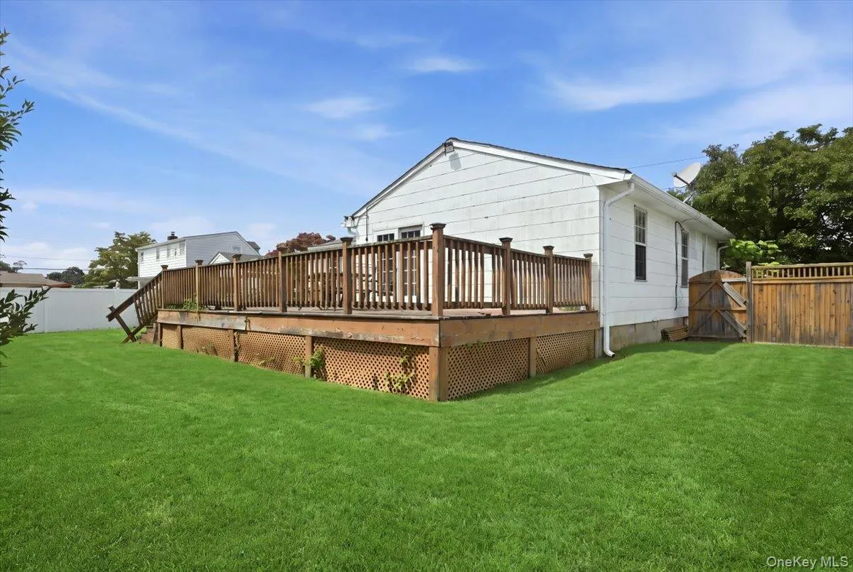 244 Neptune Avenue, Babylon, NY, 3 Bedrooms Bedrooms, 8 Rooms Rooms,2 BathroomsBathrooms,Residential,For Rent,Neptune,0,1038304 244 Neptune Avenue, Babylon, NY, 3 Bedrooms Bedrooms, 8 Rooms Rooms,2 BathroomsBathrooms,Residential,For Rent,Neptune,0,1038304