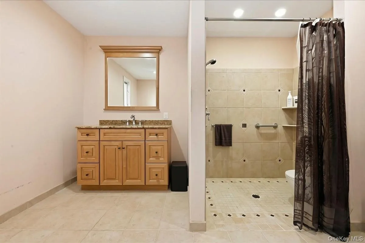 244 Neptune Avenue, Babylon, NY, 3 Bedrooms Bedrooms, 8 Rooms Rooms,2 BathroomsBathrooms,Residential,For Rent,Neptune,0,1038304 244 Neptune Avenue, Babylon, NY, 3 Bedrooms Bedrooms, 8 Rooms Rooms,2 BathroomsBathrooms,Residential,For Rent,Neptune,0,1038304
