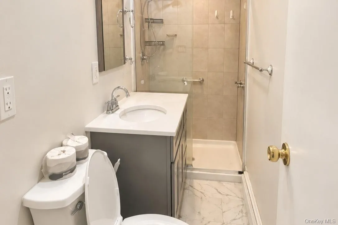 4 Brown Street, West Babylon, NY, 5 Bedrooms Bedrooms, 12 Rooms Rooms,4 BathroomsBathrooms,Residential,For Rent,Brown,0,1038308 4 Brown Street, West Babylon, NY, 5 Bedrooms Bedrooms, 12 Rooms Rooms,4 BathroomsBathrooms,Residential,For Rent,Brown,0,1038308