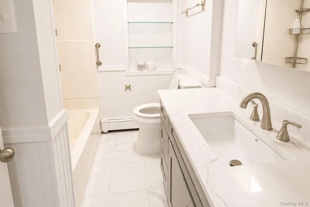 4 Brown Street, West Babylon, NY, 5 Bedrooms Bedrooms, 12 Rooms Rooms,4 BathroomsBathrooms,Residential,For Rent,Brown,0,1038308 4 Brown Street, West Babylon, NY, 5 Bedrooms Bedrooms, 12 Rooms Rooms,4 BathroomsBathrooms,Residential,For Rent,Brown,0,1038308