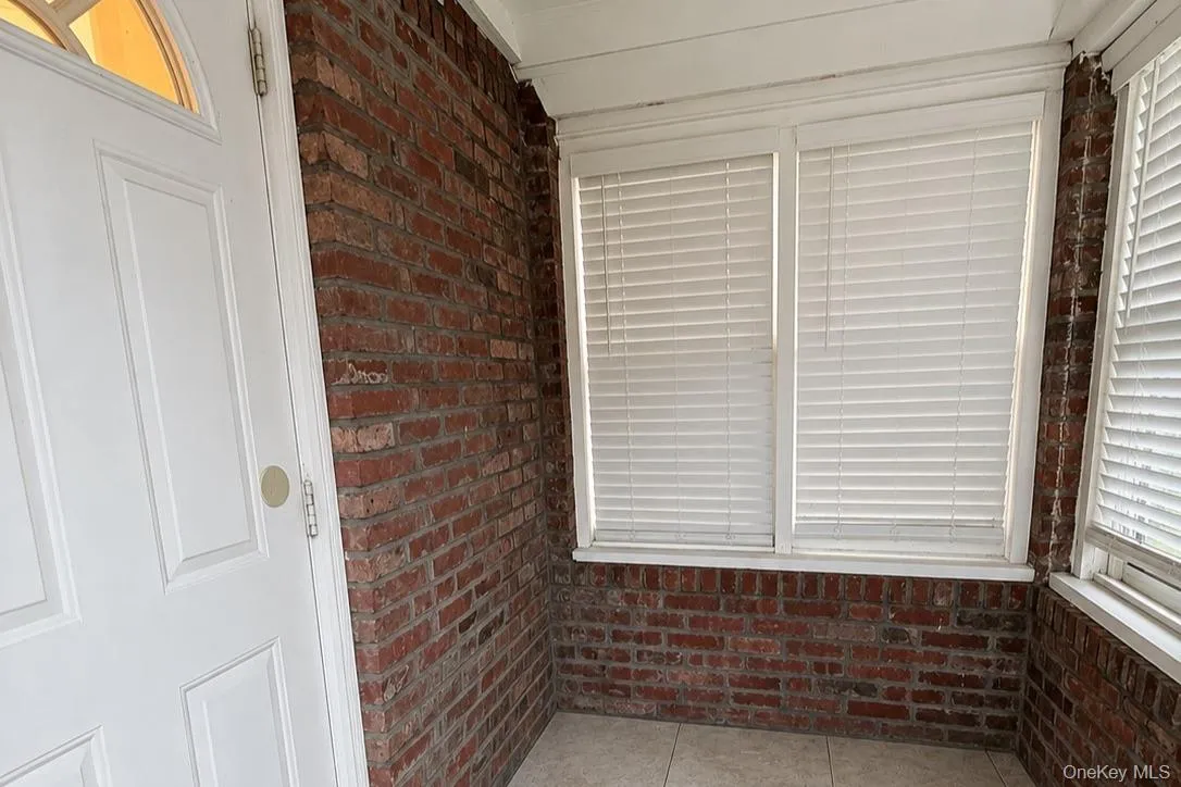 4 Brown Street, West Babylon, NY, 5 Bedrooms Bedrooms, 12 Rooms Rooms,4 BathroomsBathrooms,Residential,For Rent,Brown,0,1038308 4 Brown Street, West Babylon, NY, 5 Bedrooms Bedrooms, 12 Rooms Rooms,4 BathroomsBathrooms,Residential,For Rent,Brown,0,1038308