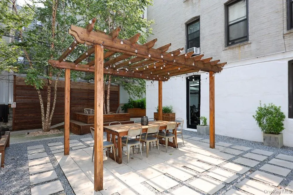 24-65 38th Street, New York, NY, 1 Bedroom Bedrooms, 3 Rooms Rooms,1 BathroomBathrooms,Residential,For Rent,38th,0,1038310 24-65 38th Street, New York, NY, 1 Bedroom Bedrooms, 3 Rooms Rooms,1 BathroomBathrooms,Residential,For Rent,38th,0,1038310