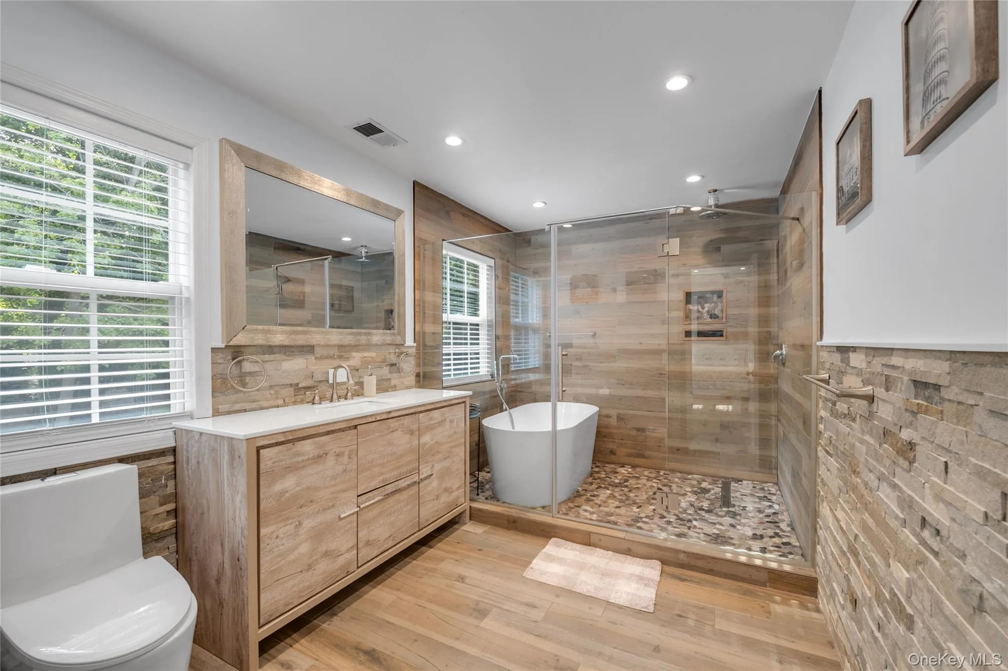 43 Barrow Court, Huntington, NY, 4 Bedrooms Bedrooms, 10 Rooms Rooms,2 BathroomsBathrooms,Residential,For Rent,Barrow,0,1038312 43 Barrow Court, Huntington, NY, 4 Bedrooms Bedrooms, 10 Rooms Rooms,2 BathroomsBathrooms,Residential,For Rent,Barrow,0,1038312