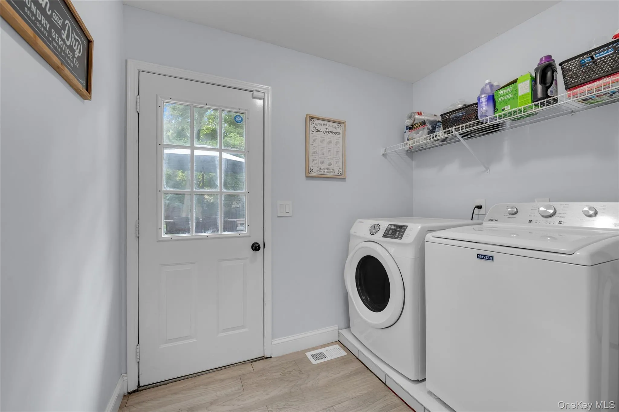 43 Barrow Court, Huntington, NY, 4 Bedrooms Bedrooms, 10 Rooms Rooms,2 BathroomsBathrooms,Residential,For Rent,Barrow,0,1038312 43 Barrow Court, Huntington, NY, 4 Bedrooms Bedrooms, 10 Rooms Rooms,2 BathroomsBathrooms,Residential,For Rent,Barrow,0,1038312
