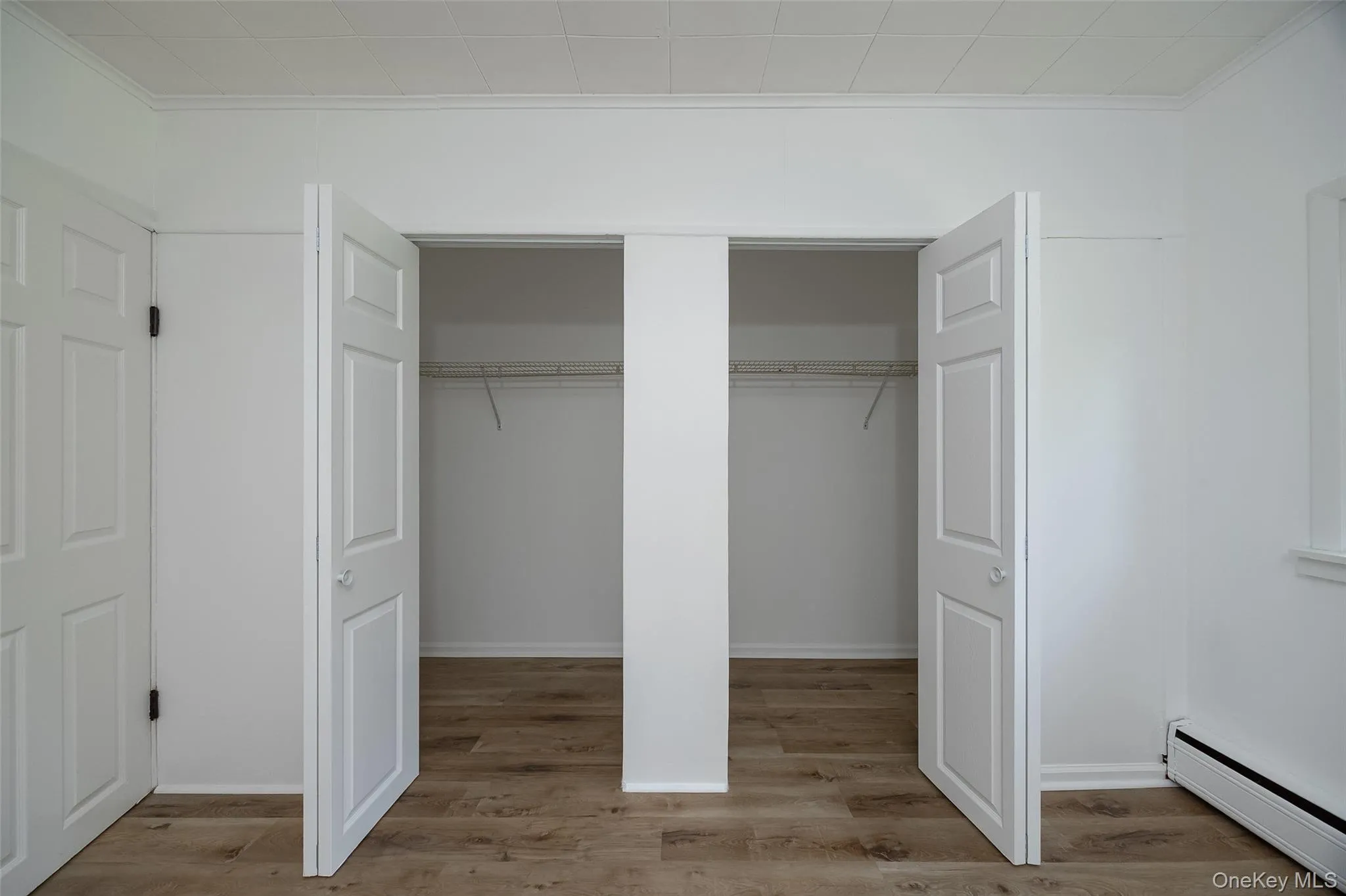 Huge closets Huge closets