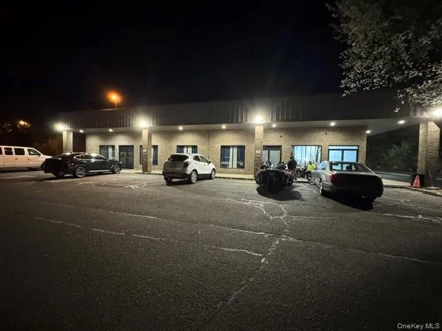 27 Middletown, Clarkstown, NY, ,Commercial Lease,For Rent,Middletown,0,1038316 27 Middletown, Clarkstown, NY, ,Commercial Lease,For Rent,Middletown,0,1038316