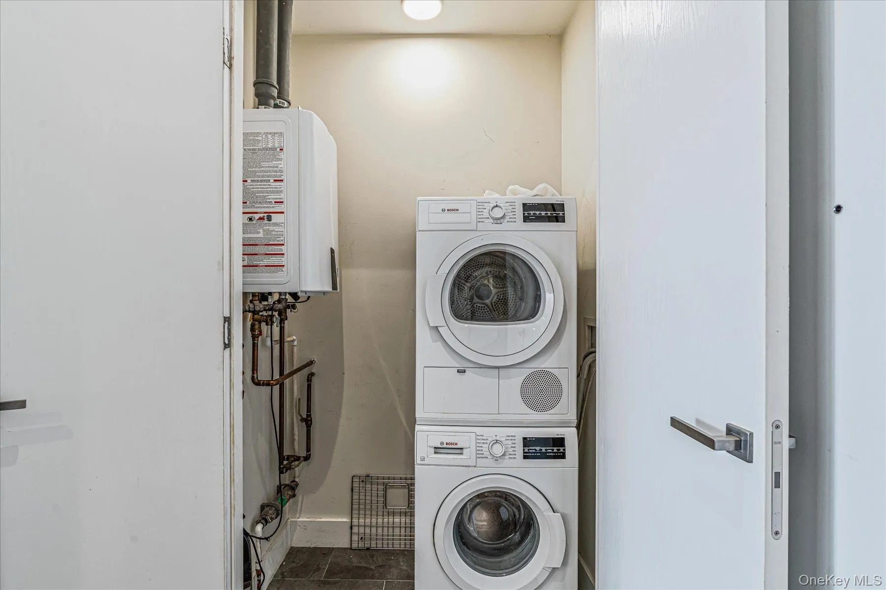 26-33 28th Street, New York, NY, 1 Bedroom Bedrooms, 2 Rooms Rooms,1 BathroomBathrooms,Residential,For Rent,28th,0,1038318 26-33 28th Street, New York, NY, 1 Bedroom Bedrooms, 2 Rooms Rooms,1 BathroomBathrooms,Residential,For Rent,28th,0,1038318