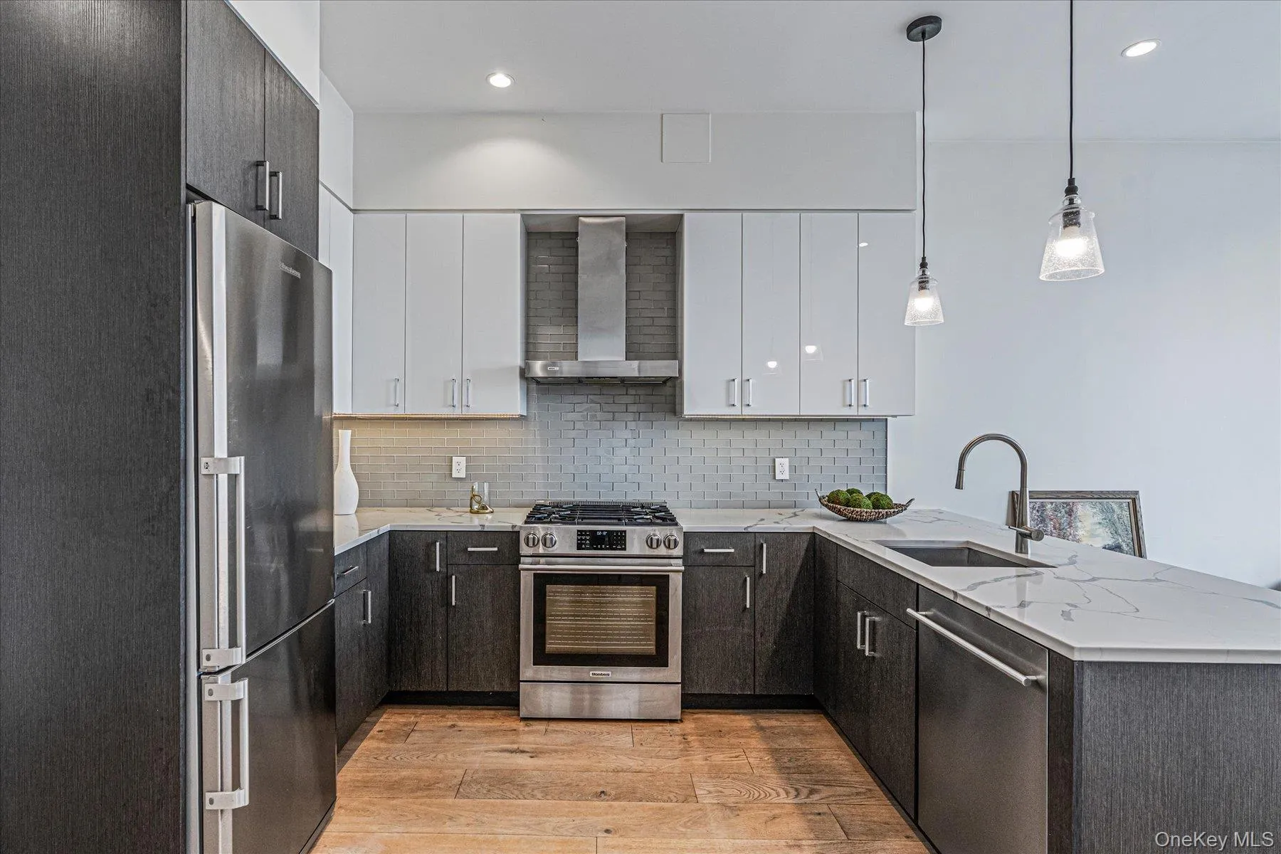 26-33 28th Street, New York, NY, 1 Bedroom Bedrooms, 2 Rooms Rooms,1 BathroomBathrooms,Residential,For Rent,28th,0,1038318 26-33 28th Street, New York, NY, 1 Bedroom Bedrooms, 2 Rooms Rooms,1 BathroomBathrooms,Residential,For Rent,28th,0,1038318