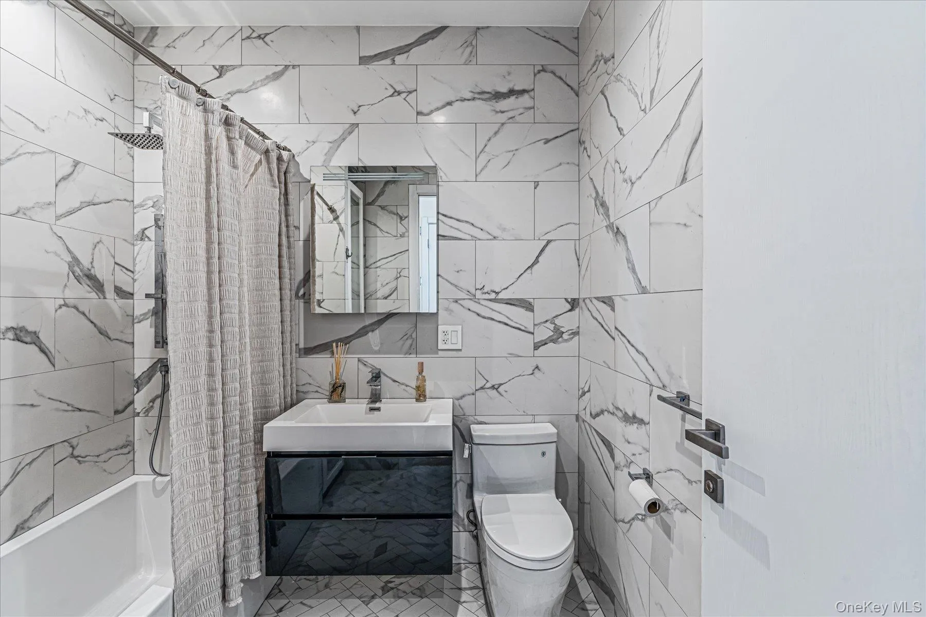 26-33 28th Street, New York, NY, 1 Bedroom Bedrooms, 2 Rooms Rooms,1 BathroomBathrooms,Residential,For Rent,28th,0,1038318 26-33 28th Street, New York, NY, 1 Bedroom Bedrooms, 2 Rooms Rooms,1 BathroomBathrooms,Residential,For Rent,28th,0,1038318