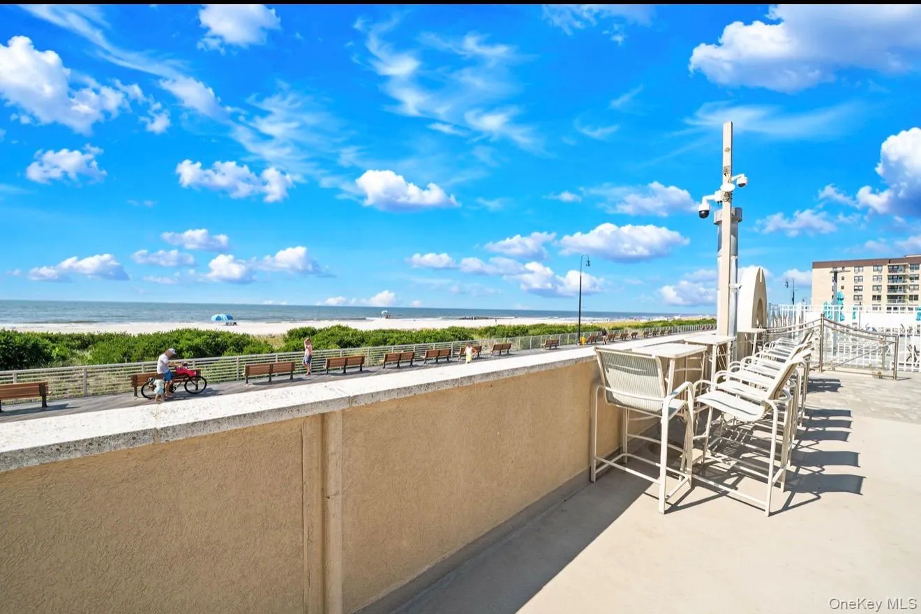 360 Shore Road, Long Beach, NY, 1 Bedroom Bedrooms, 3 Rooms Rooms,1 BathroomBathrooms,Residential Lease,For Rent,Shore,0,1038319 360 Shore Road, Long Beach, NY, 1 Bedroom Bedrooms, 3 Rooms Rooms,1 BathroomBathrooms,Residential Lease,For Rent,Shore,0,1038319