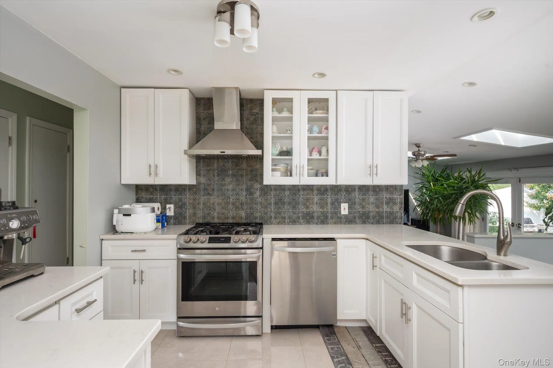 944 Cathedral Avenue, Hempstead, NY, 3 Bedrooms Bedrooms, 7 Rooms Rooms,2 BathroomsBathrooms,Residential,For Rent,Cathedral,0,1038320 944 Cathedral Avenue, Hempstead, NY, 3 Bedrooms Bedrooms, 7 Rooms Rooms,2 BathroomsBathrooms,Residential,For Rent,Cathedral,0,1038320