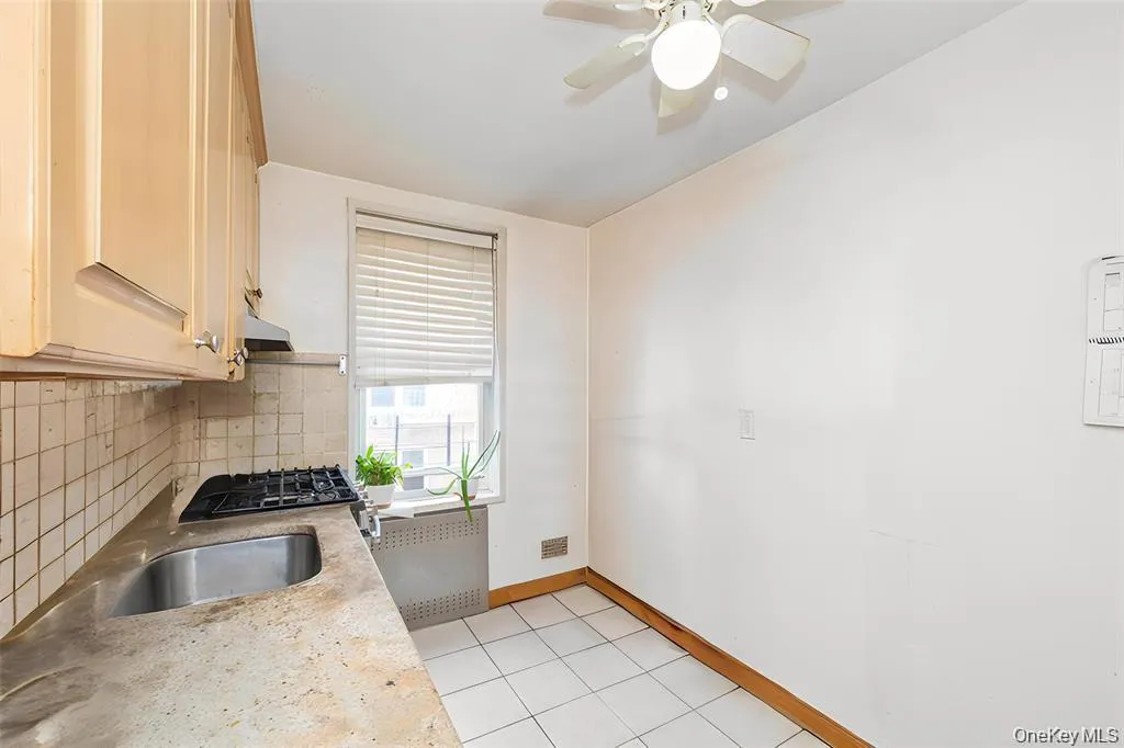 110 Brooklyn Avenue, Hempstead, NY, 2 Bedrooms Bedrooms, 5 Rooms Rooms,1 BathroomBathrooms,Residential,For Rent,Brooklyn Avenue,0,1038323 110 Brooklyn Avenue, Hempstead, NY, 2 Bedrooms Bedrooms, 5 Rooms Rooms,1 BathroomBathrooms,Residential,For Rent,Brooklyn Avenue,0,1038323