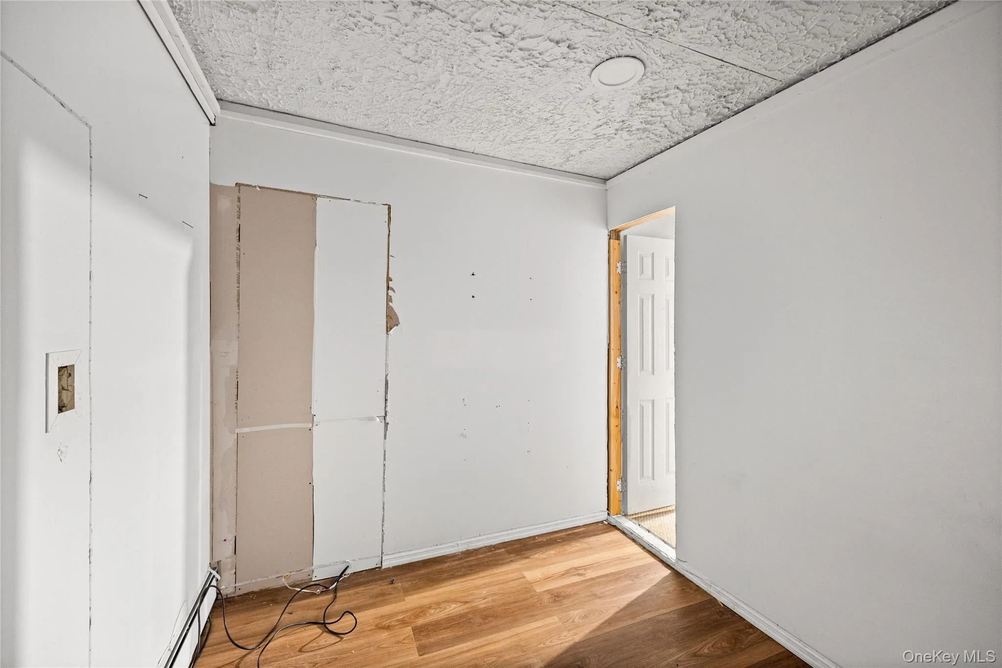 142 Fish Cove Road, Southampton, NY, 3 Bedrooms Bedrooms, 5 Rooms Rooms,2 BathroomsBathrooms,Residential,For Rent,Fish Cove,0,1038324 142 Fish Cove Road, Southampton, NY, 3 Bedrooms Bedrooms, 5 Rooms Rooms,2 BathroomsBathrooms,Residential,For Rent,Fish Cove,0,1038324
