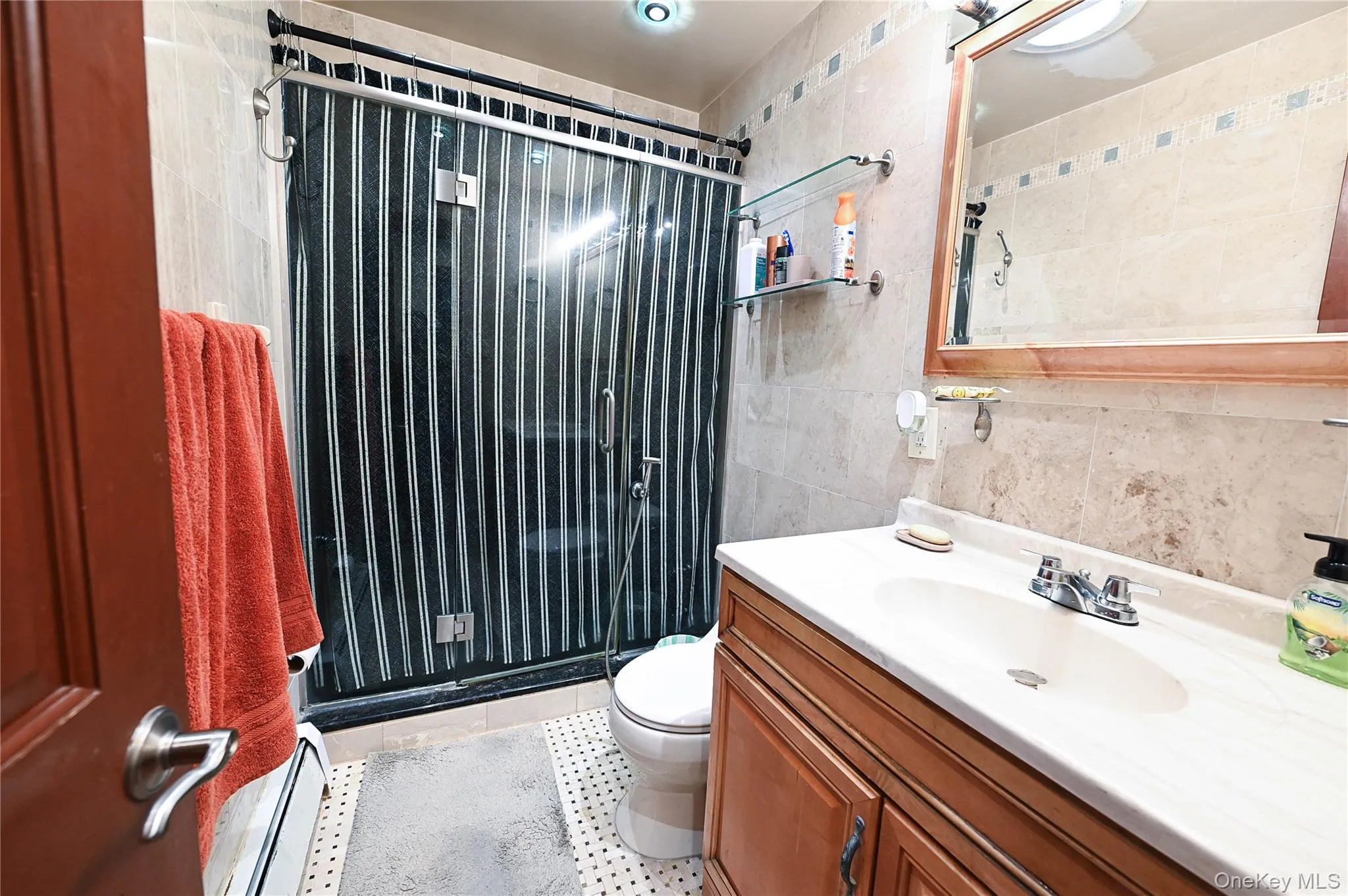 1 Douglas Drive, Hempstead, NY, 4 Bedrooms Bedrooms, 8 Rooms Rooms,2 BathroomsBathrooms,Residential,For Rent,Douglas,0,1038326 1 Douglas Drive, Hempstead, NY, 4 Bedrooms Bedrooms, 8 Rooms Rooms,2 BathroomsBathrooms,Residential,For Rent,Douglas,0,1038326