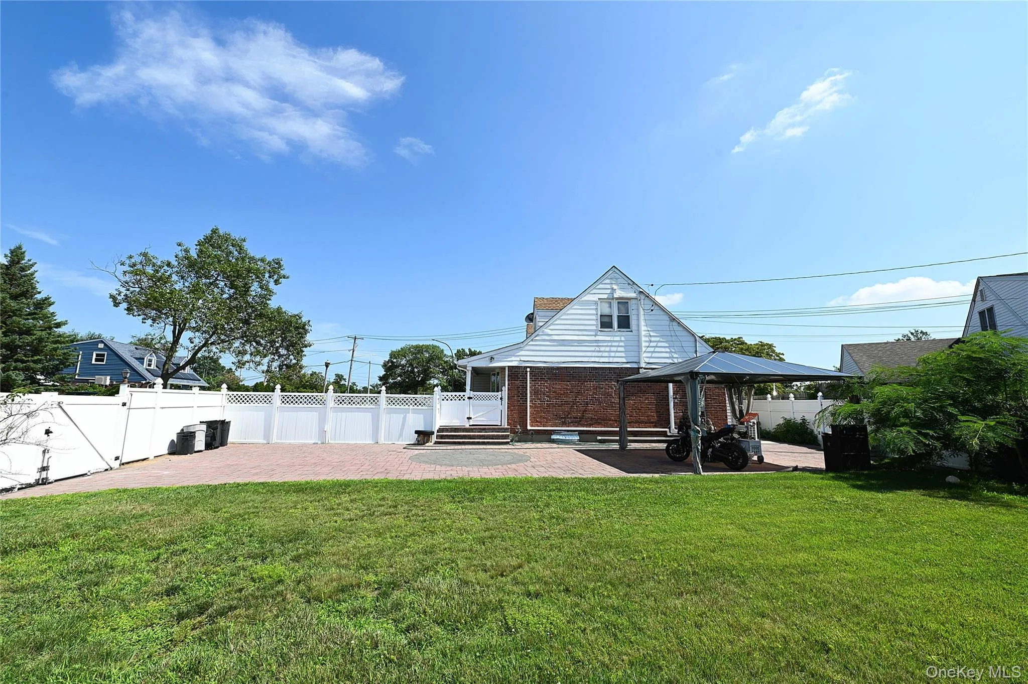 1 Douglas Drive, Hempstead, NY, 4 Bedrooms Bedrooms, 8 Rooms Rooms,2 BathroomsBathrooms,Residential,For Rent,Douglas,0,1038326 1 Douglas Drive, Hempstead, NY, 4 Bedrooms Bedrooms, 8 Rooms Rooms,2 BathroomsBathrooms,Residential,For Rent,Douglas,0,1038326