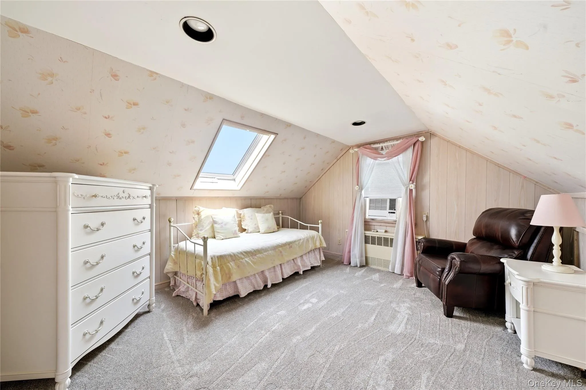1377 C Street, Hempstead, NY, 4 Bedrooms Bedrooms, 8 Rooms Rooms,2 BathroomsBathrooms,Residential,For Rent,C,0,1038330 1377 C Street, Hempstead, NY, 4 Bedrooms Bedrooms, 8 Rooms Rooms,2 BathroomsBathrooms,Residential,For Rent,C,0,1038330