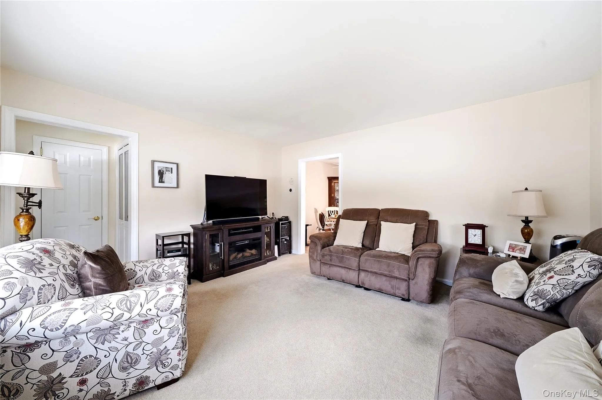 1377 C Street, Hempstead, NY, 4 Bedrooms Bedrooms, 8 Rooms Rooms,2 BathroomsBathrooms,Residential,For Rent,C,0,1038330 1377 C Street, Hempstead, NY, 4 Bedrooms Bedrooms, 8 Rooms Rooms,2 BathroomsBathrooms,Residential,For Rent,C,0,1038330