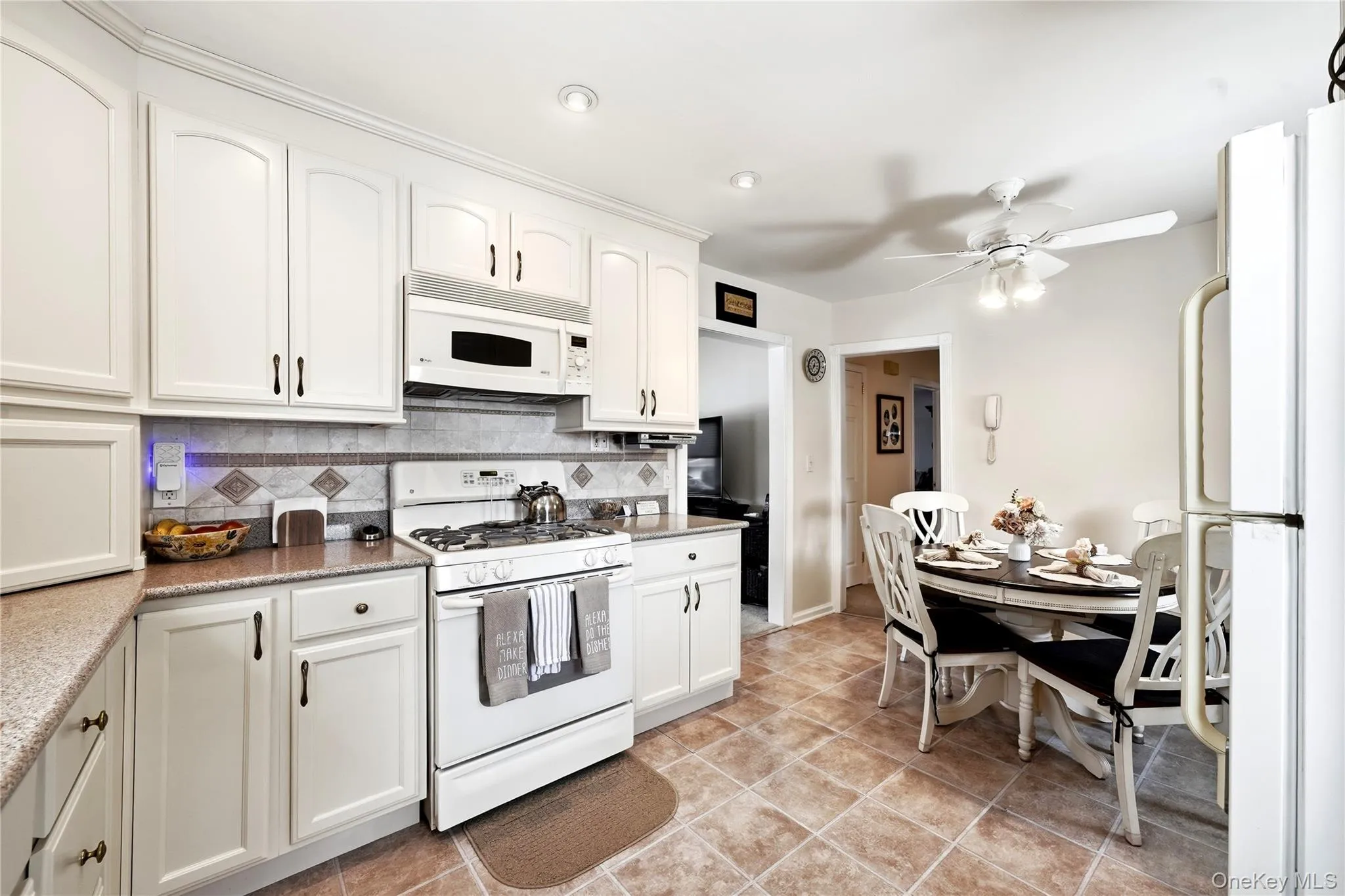 1377 C Street, Hempstead, NY, 4 Bedrooms Bedrooms, 8 Rooms Rooms,2 BathroomsBathrooms,Residential,For Rent,C,0,1038330 1377 C Street, Hempstead, NY, 4 Bedrooms Bedrooms, 8 Rooms Rooms,2 BathroomsBathrooms,Residential,For Rent,C,0,1038330