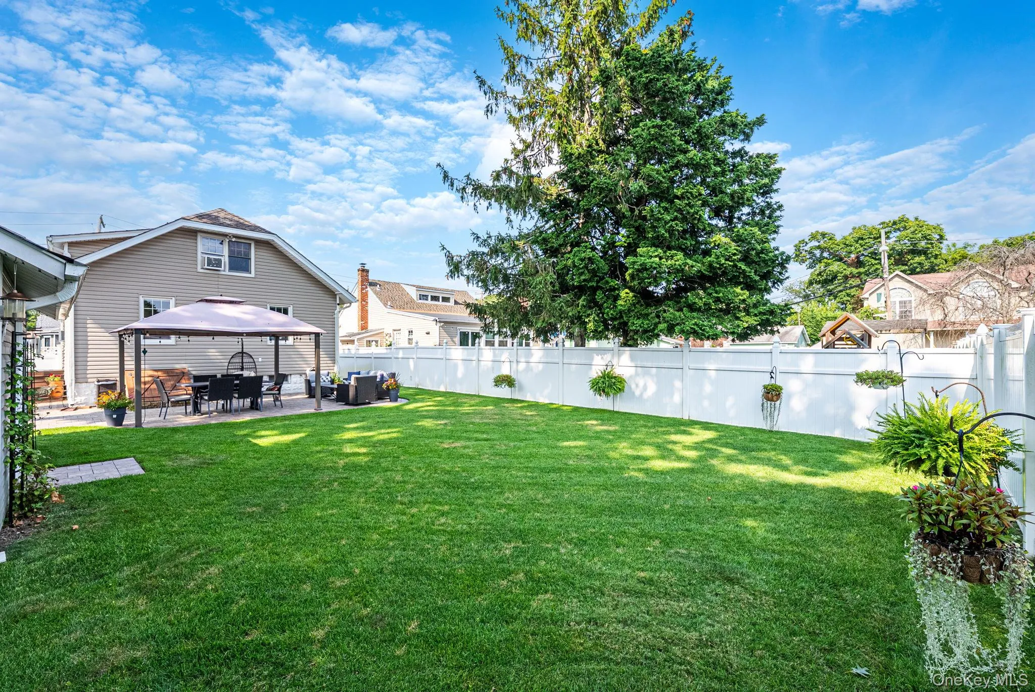 14 Andrew Avenue, Islip, NY, 4 Bedrooms Bedrooms, 7 Rooms Rooms,1 BathroomBathrooms,Residential,For Rent,Andrew,0,1038336 14 Andrew Avenue, Islip, NY, 4 Bedrooms Bedrooms, 7 Rooms Rooms,1 BathroomBathrooms,Residential,For Rent,Andrew,0,1038336