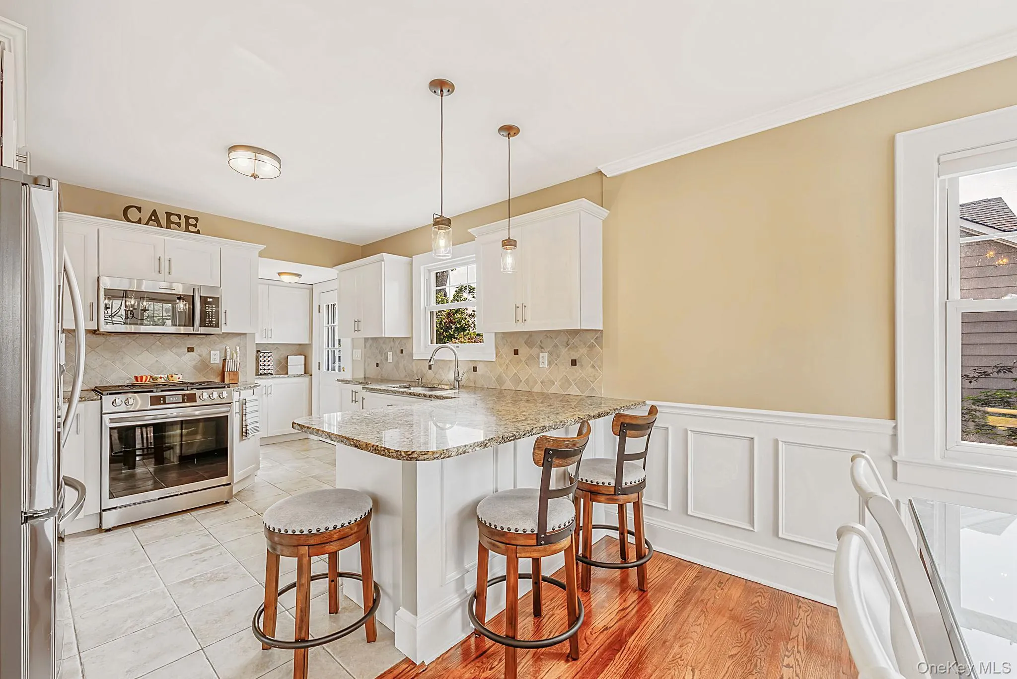 14 Andrew Avenue, Islip, NY, 4 Bedrooms Bedrooms, 7 Rooms Rooms,1 BathroomBathrooms,Residential,For Rent,Andrew,0,1038336 14 Andrew Avenue, Islip, NY, 4 Bedrooms Bedrooms, 7 Rooms Rooms,1 BathroomBathrooms,Residential,For Rent,Andrew,0,1038336