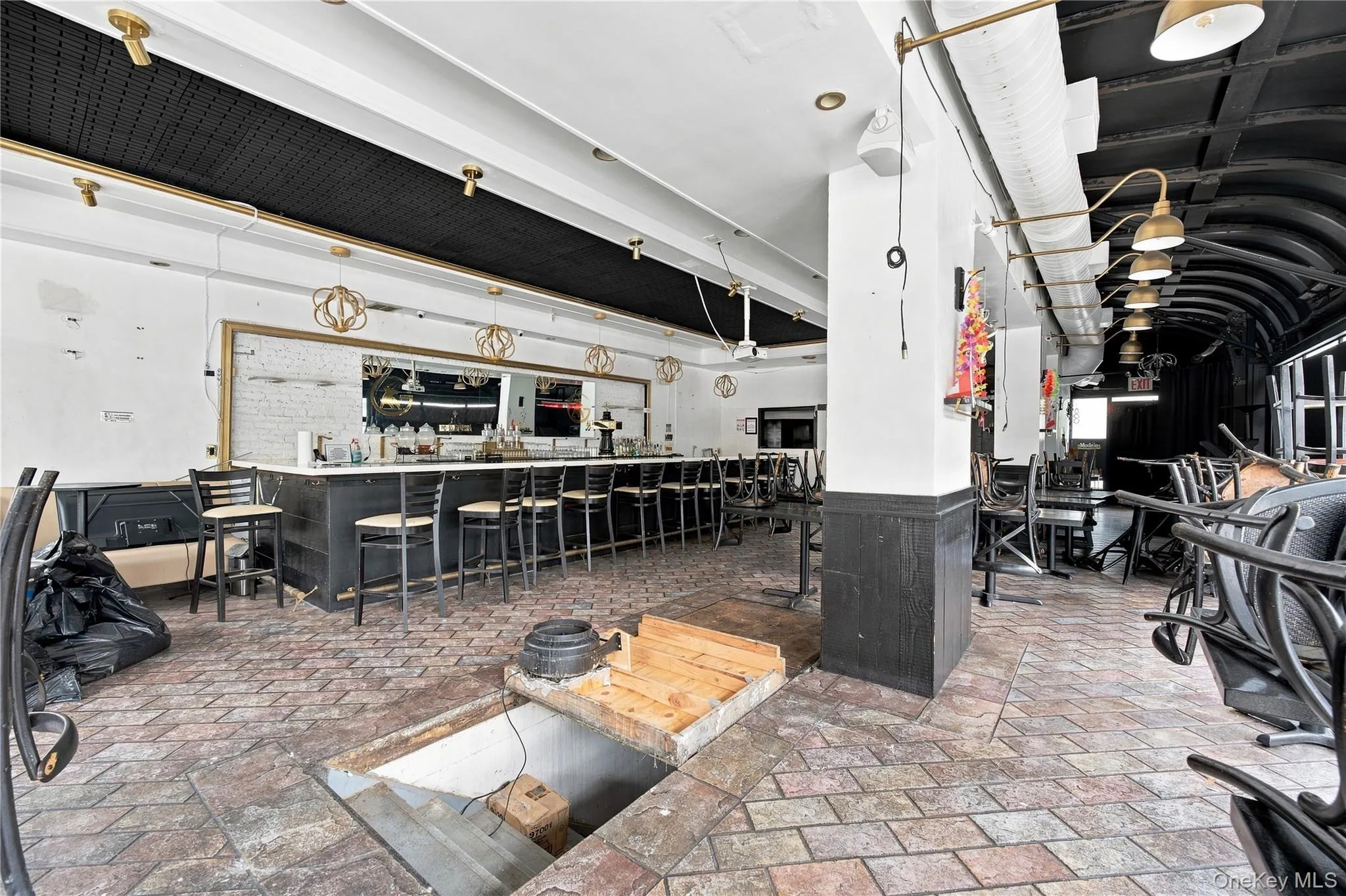 35-02 Ditmars Boulevard, New York, NY, ,Commercial Lease,For Rent,Ditmars,0,1038338 35-02 Ditmars Boulevard, New York, NY, ,Commercial Lease,For Rent,Ditmars,0,1038338