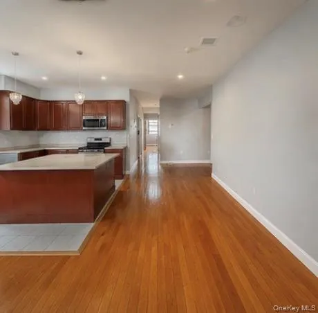 10414 120th Street, New York, NY, 3 Bedrooms Bedrooms, 7 Rooms Rooms,2 BathroomsBathrooms,Residential Lease,For Rent,120th,0,1038342 10414 120th Street, New York, NY, 3 Bedrooms Bedrooms, 7 Rooms Rooms,2 BathroomsBathrooms,Residential Lease,For Rent,120th,0,1038342