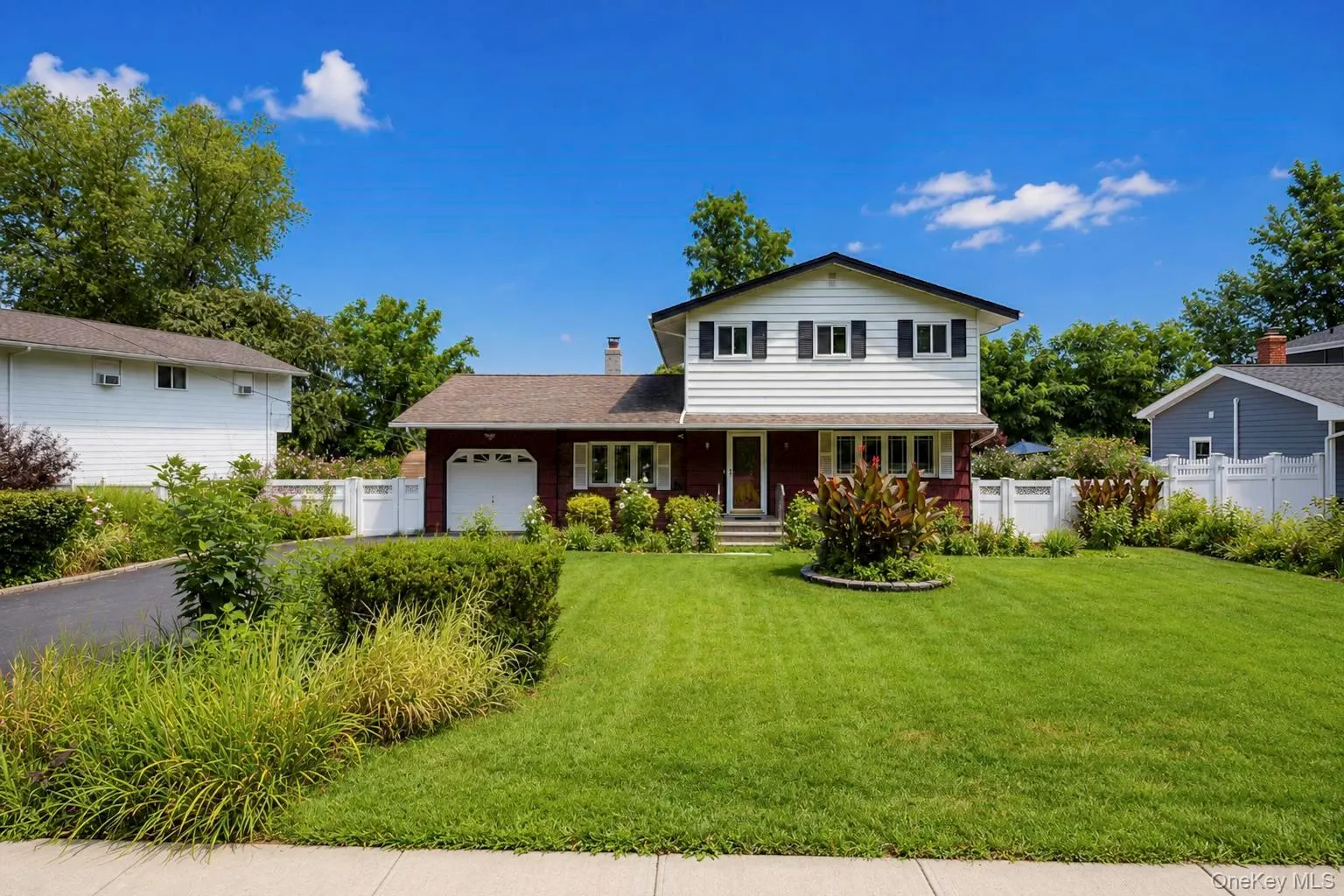172 Lawrence Road, Smithtown, NY, 4 Bedrooms Bedrooms, 8 Rooms Rooms,2 BathroomsBathrooms,Residential,For Rent,Lawrence,0,1038344 172 Lawrence Road, Smithtown, NY, 4 Bedrooms Bedrooms, 8 Rooms Rooms,2 BathroomsBathrooms,Residential,For Rent,Lawrence,0,1038344