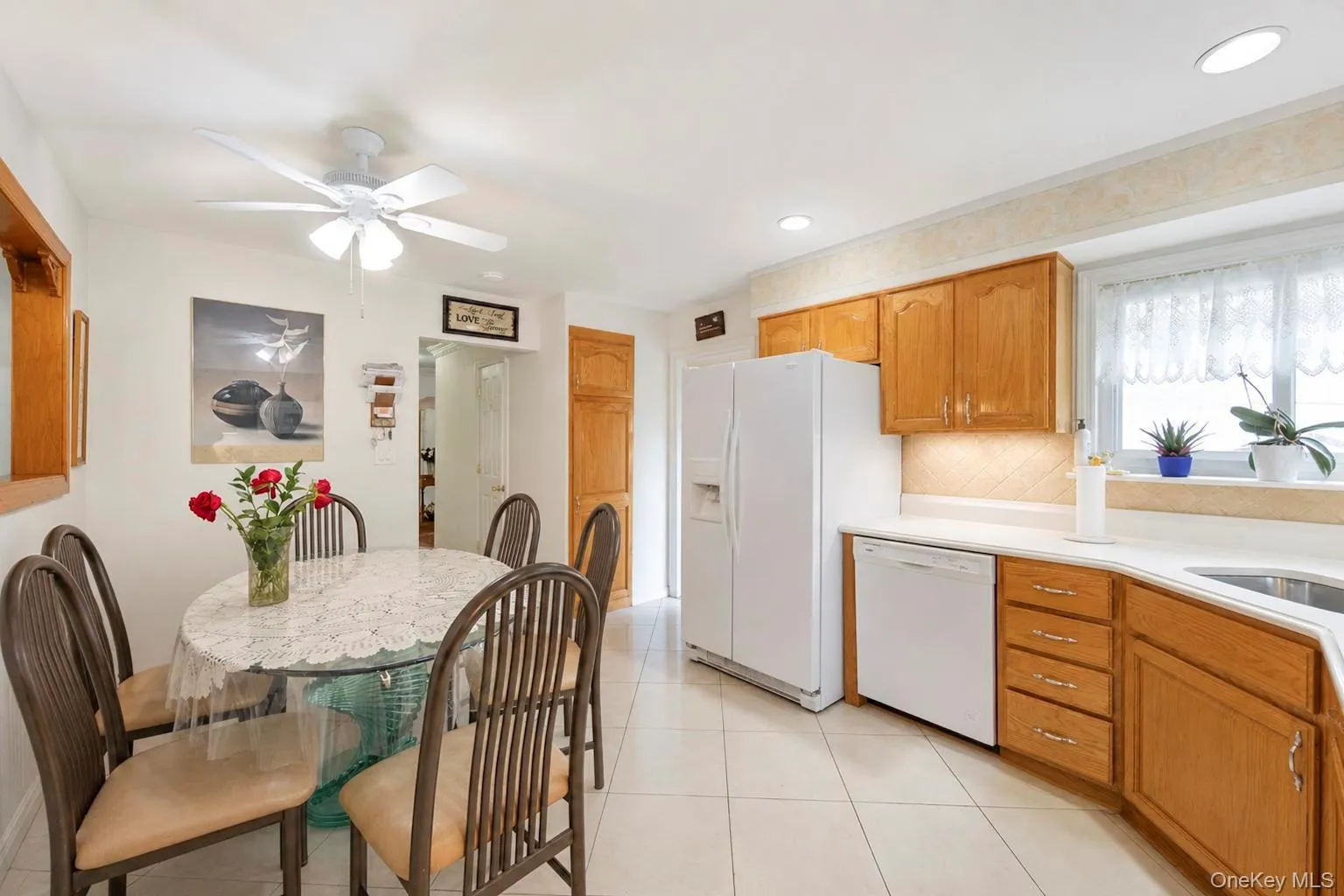 172 Lawrence Road, Smithtown, NY, 4 Bedrooms Bedrooms, 8 Rooms Rooms,2 BathroomsBathrooms,Residential,For Rent,Lawrence,0,1038344 172 Lawrence Road, Smithtown, NY, 4 Bedrooms Bedrooms, 8 Rooms Rooms,2 BathroomsBathrooms,Residential,For Rent,Lawrence,0,1038344