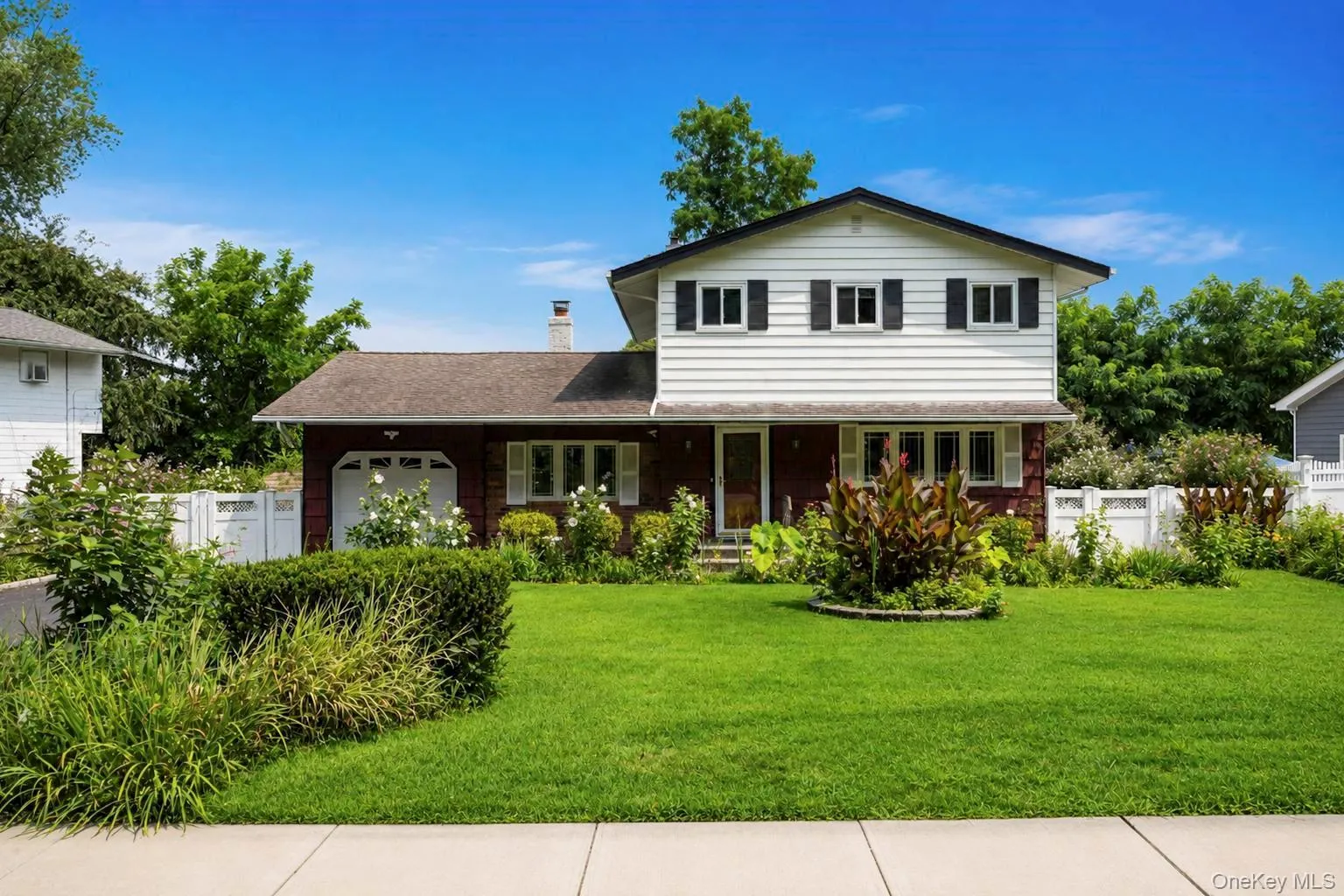 172 Lawrence Road, Smithtown, NY, 4 Bedrooms Bedrooms, 8 Rooms Rooms,2 BathroomsBathrooms,Residential,For Rent,Lawrence,0,1038344 172 Lawrence Road, Smithtown, NY, 4 Bedrooms Bedrooms, 8 Rooms Rooms,2 BathroomsBathrooms,Residential,For Rent,Lawrence,0,1038344