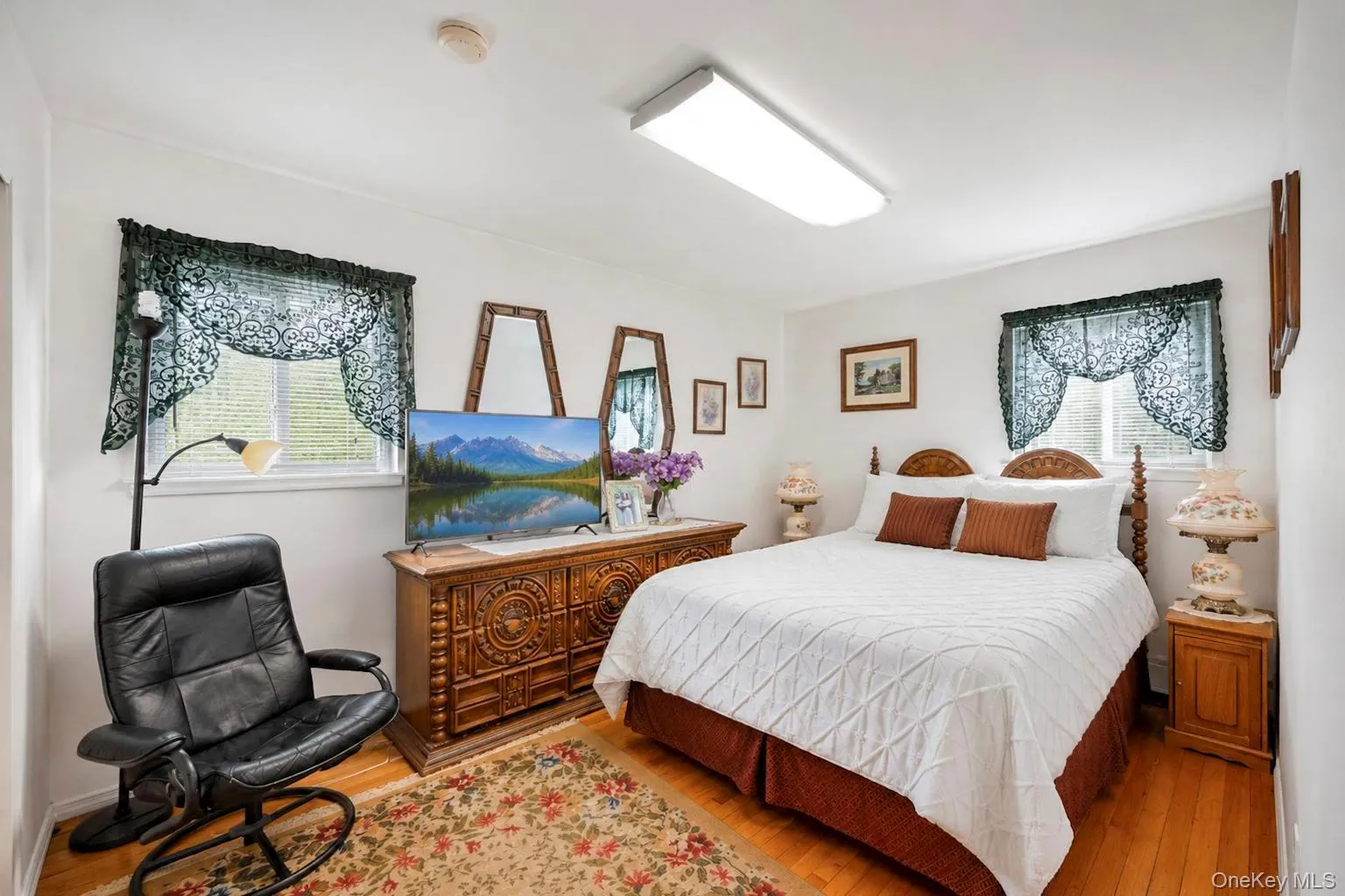 172 Lawrence Road, Smithtown, NY, 4 Bedrooms Bedrooms, 8 Rooms Rooms,2 BathroomsBathrooms,Residential,For Rent,Lawrence,0,1038344 172 Lawrence Road, Smithtown, NY, 4 Bedrooms Bedrooms, 8 Rooms Rooms,2 BathroomsBathrooms,Residential,For Rent,Lawrence,0,1038344