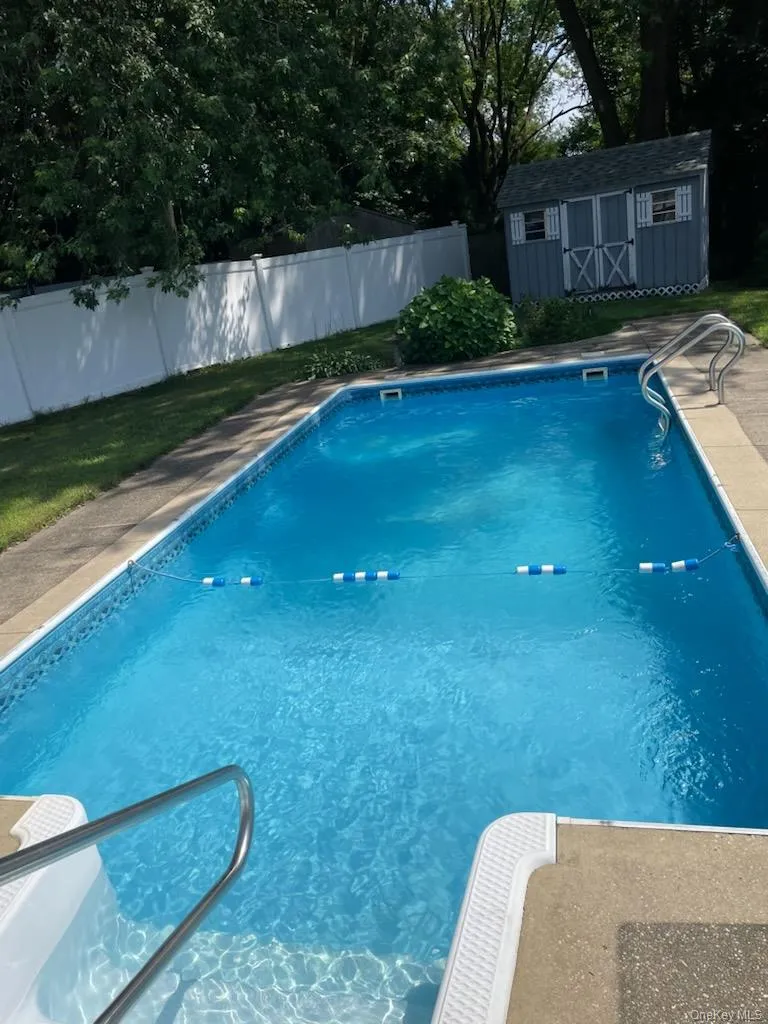 44 Buckskin Lane, Brookhaven, NY, 3 Bedrooms Bedrooms, 7 Rooms Rooms,1 BathroomBathrooms,Residential,For Rent,Buckskin,0,1038346 44 Buckskin Lane, Brookhaven, NY, 3 Bedrooms Bedrooms, 7 Rooms Rooms,1 BathroomBathrooms,Residential,For Rent,Buckskin,0,1038346