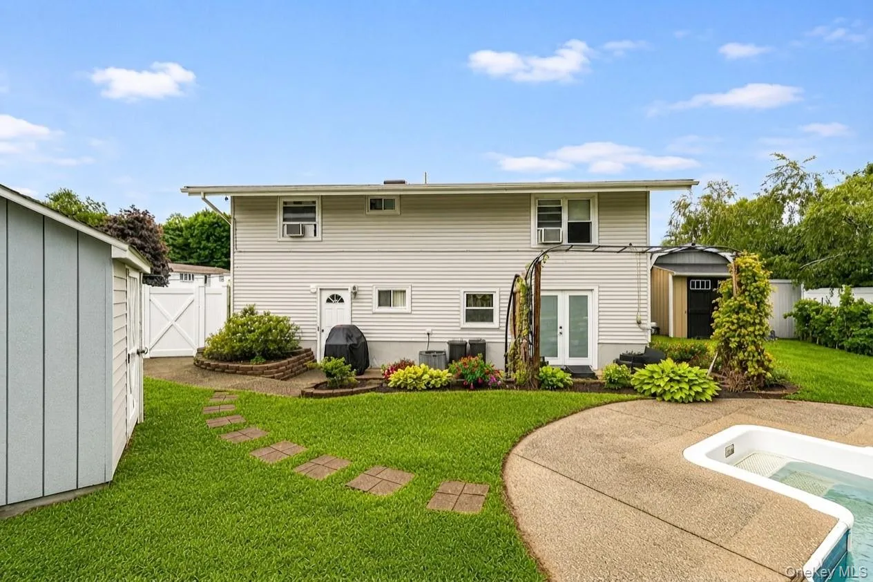 44 Buckskin Lane, Brookhaven, NY, 3 Bedrooms Bedrooms, 7 Rooms Rooms,1 BathroomBathrooms,Residential,For Rent,Buckskin,0,1038346 44 Buckskin Lane, Brookhaven, NY, 3 Bedrooms Bedrooms, 7 Rooms Rooms,1 BathroomBathrooms,Residential,For Rent,Buckskin,0,1038346