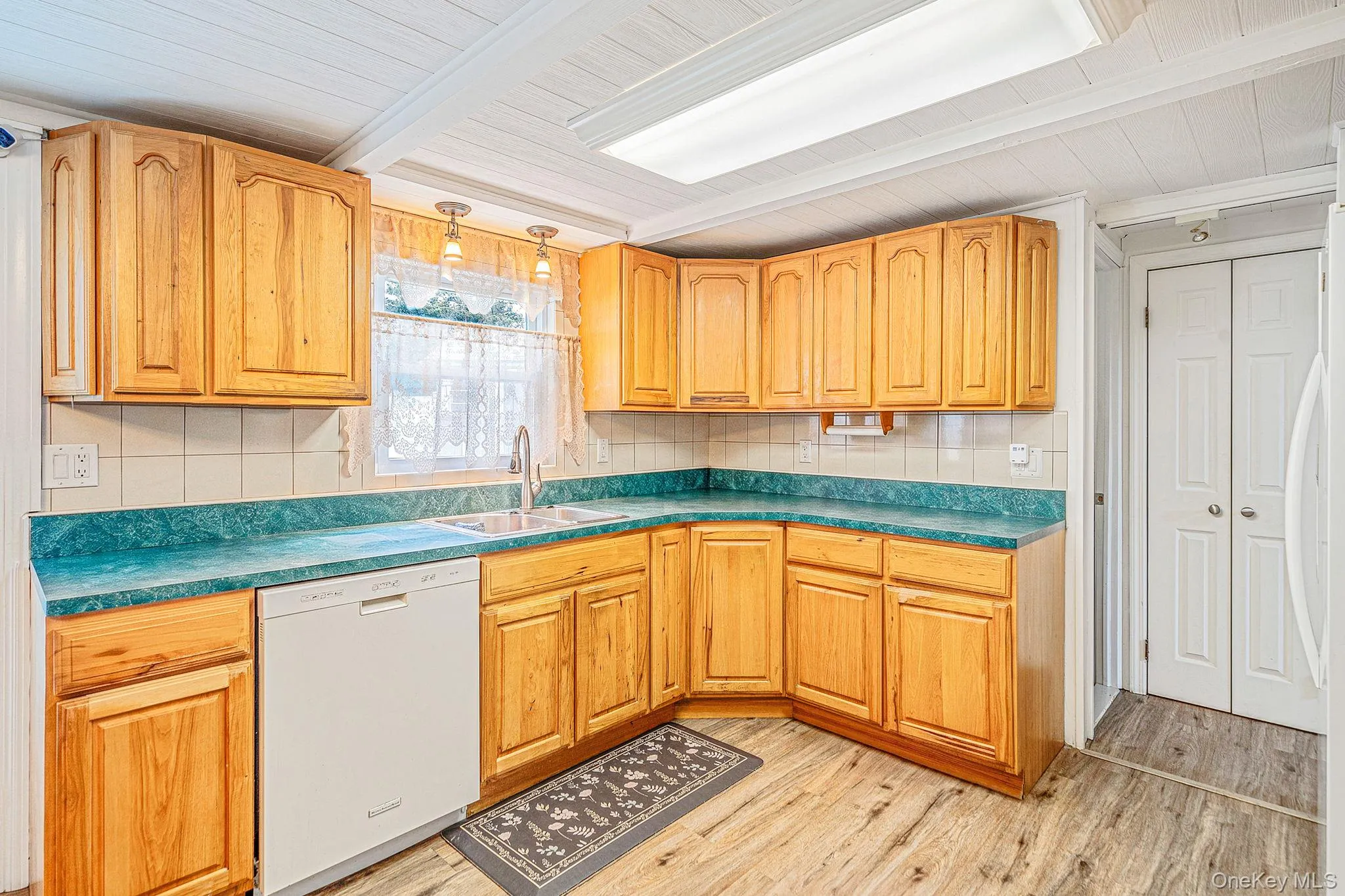 44 Buckskin Lane, Brookhaven, NY, 3 Bedrooms Bedrooms, 7 Rooms Rooms,1 BathroomBathrooms,Residential,For Rent,Buckskin,0,1038346 44 Buckskin Lane, Brookhaven, NY, 3 Bedrooms Bedrooms, 7 Rooms Rooms,1 BathroomBathrooms,Residential,For Rent,Buckskin,0,1038346