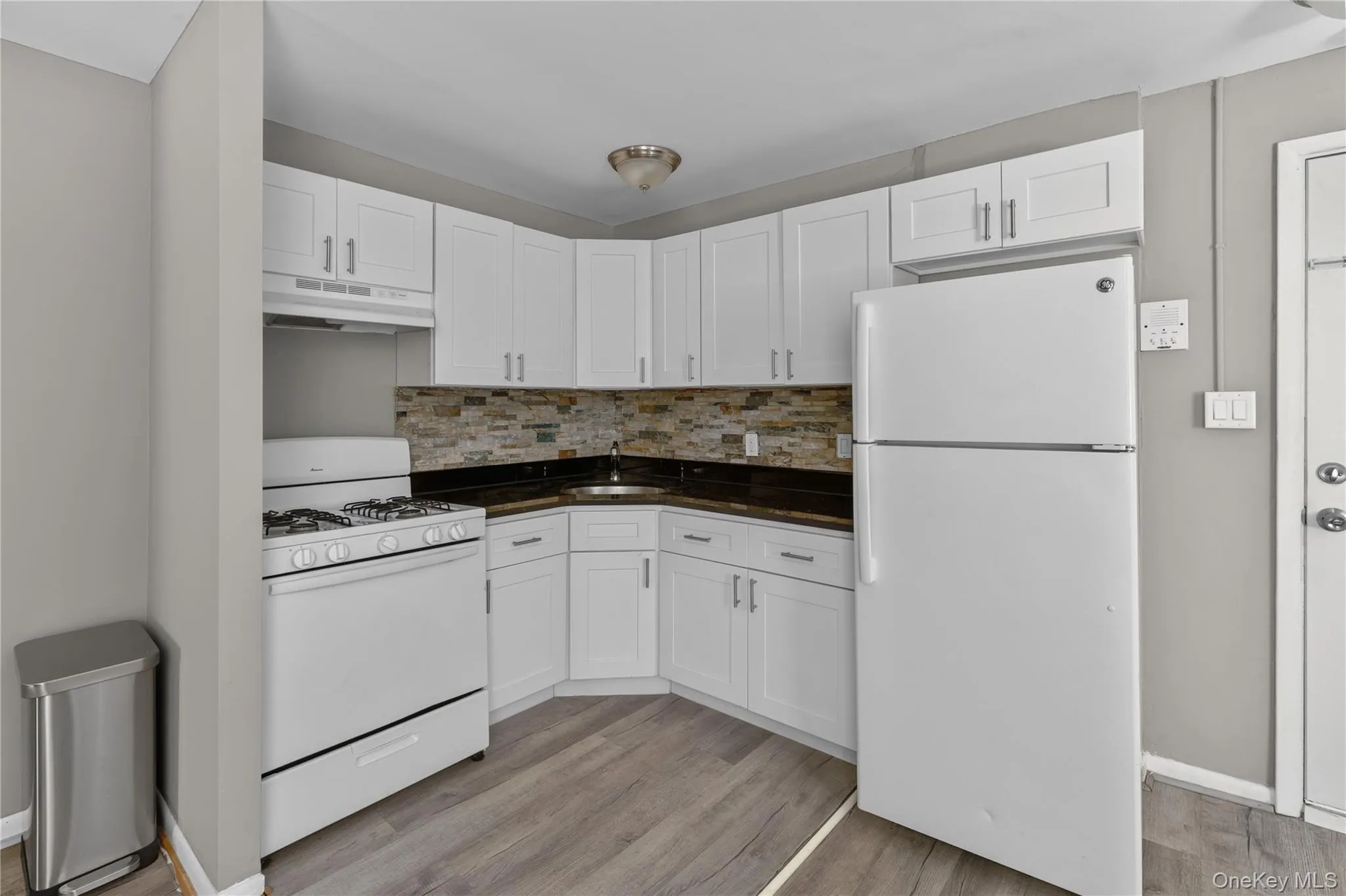 88 Buffalo Avenue, Hempstead, NY, 3 Bedrooms Bedrooms, 6 Rooms Rooms,2 BathroomsBathrooms,Residential Lease,For Rent,Buffalo,0,1038349 88 Buffalo Avenue, Hempstead, NY, 3 Bedrooms Bedrooms, 6 Rooms Rooms,2 BathroomsBathrooms,Residential Lease,For Rent,Buffalo,0,1038349