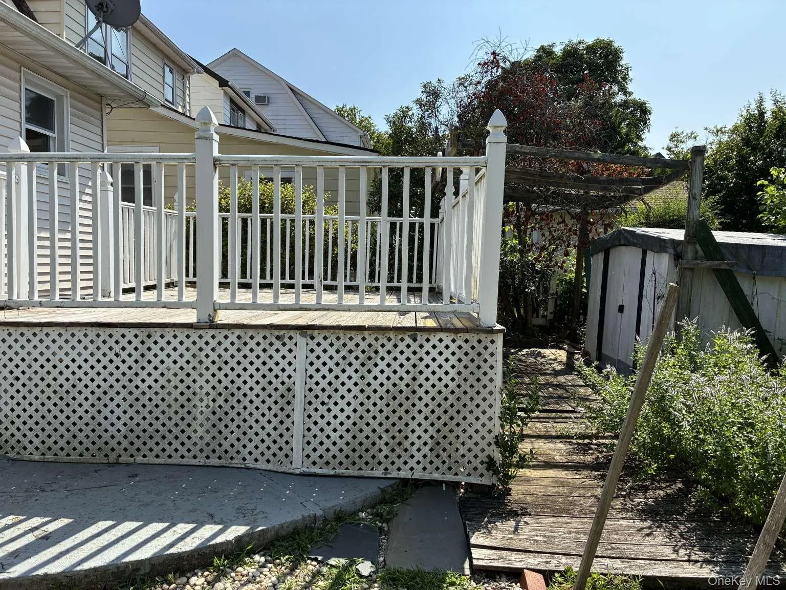 4634 Iris Lane, North Hempstead, NY, 3 Bedrooms Bedrooms, 6 Rooms Rooms,1 BathroomBathrooms,Residential,For Rent,Iris,0,1038351 4634 Iris Lane, North Hempstead, NY, 3 Bedrooms Bedrooms, 6 Rooms Rooms,1 BathroomBathrooms,Residential,For Rent,Iris,0,1038351