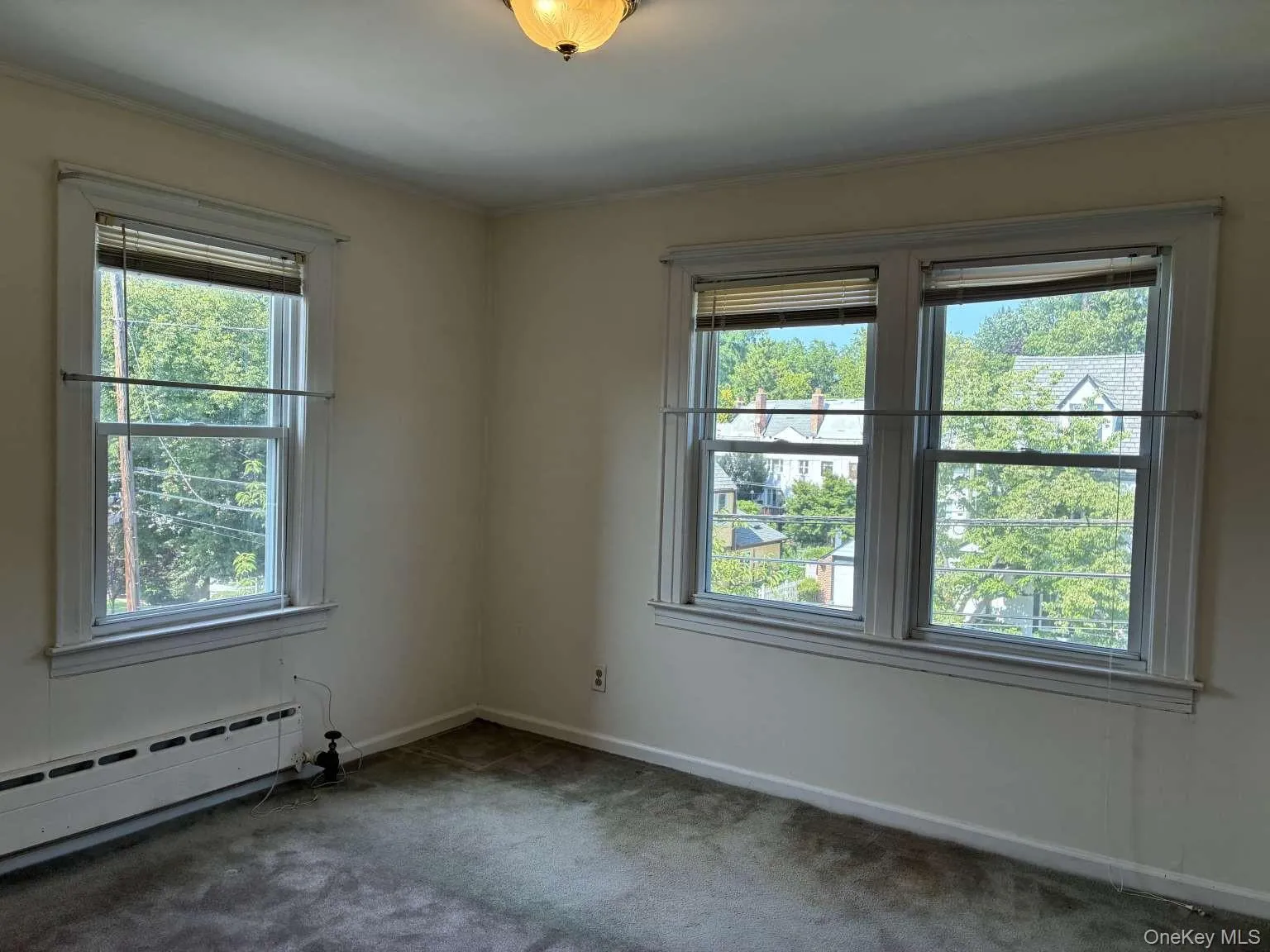 4634 Iris Lane, North Hempstead, NY, 3 Bedrooms Bedrooms, 6 Rooms Rooms,1 BathroomBathrooms,Residential,For Rent,Iris,0,1038351 4634 Iris Lane, North Hempstead, NY, 3 Bedrooms Bedrooms, 6 Rooms Rooms,1 BathroomBathrooms,Residential,For Rent,Iris,0,1038351