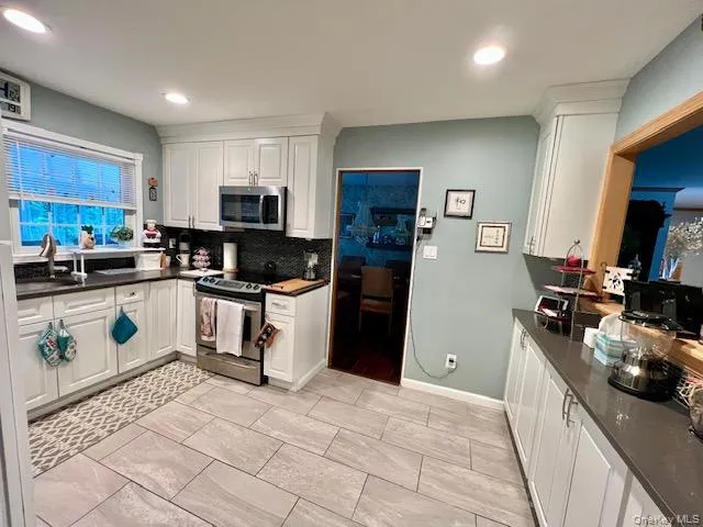 7 Cedar Avenue, Brookhaven, NY, 4 Bedrooms Bedrooms, 9 Rooms Rooms,2 BathroomsBathrooms,Residential,For Rent,Cedar,0,1038353 7 Cedar Avenue, Brookhaven, NY, 4 Bedrooms Bedrooms, 9 Rooms Rooms,2 BathroomsBathrooms,Residential,For Rent,Cedar,0,1038353