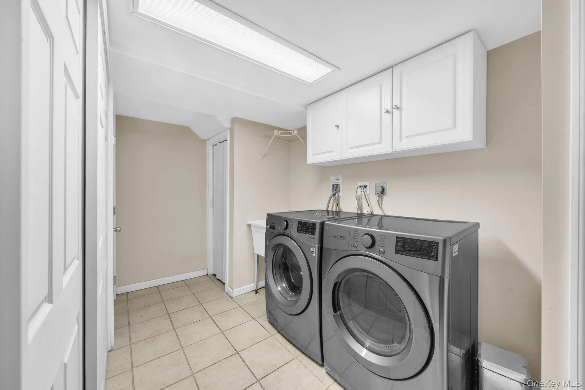 7 Ronald Avenue, Oyster Bay, NY, 3 Bedrooms Bedrooms, 6 Rooms Rooms,2 BathroomsBathrooms,Residential,For Rent,Ronald,0,1038354 7 Ronald Avenue, Oyster Bay, NY, 3 Bedrooms Bedrooms, 6 Rooms Rooms,2 BathroomsBathrooms,Residential,For Rent,Ronald,0,1038354