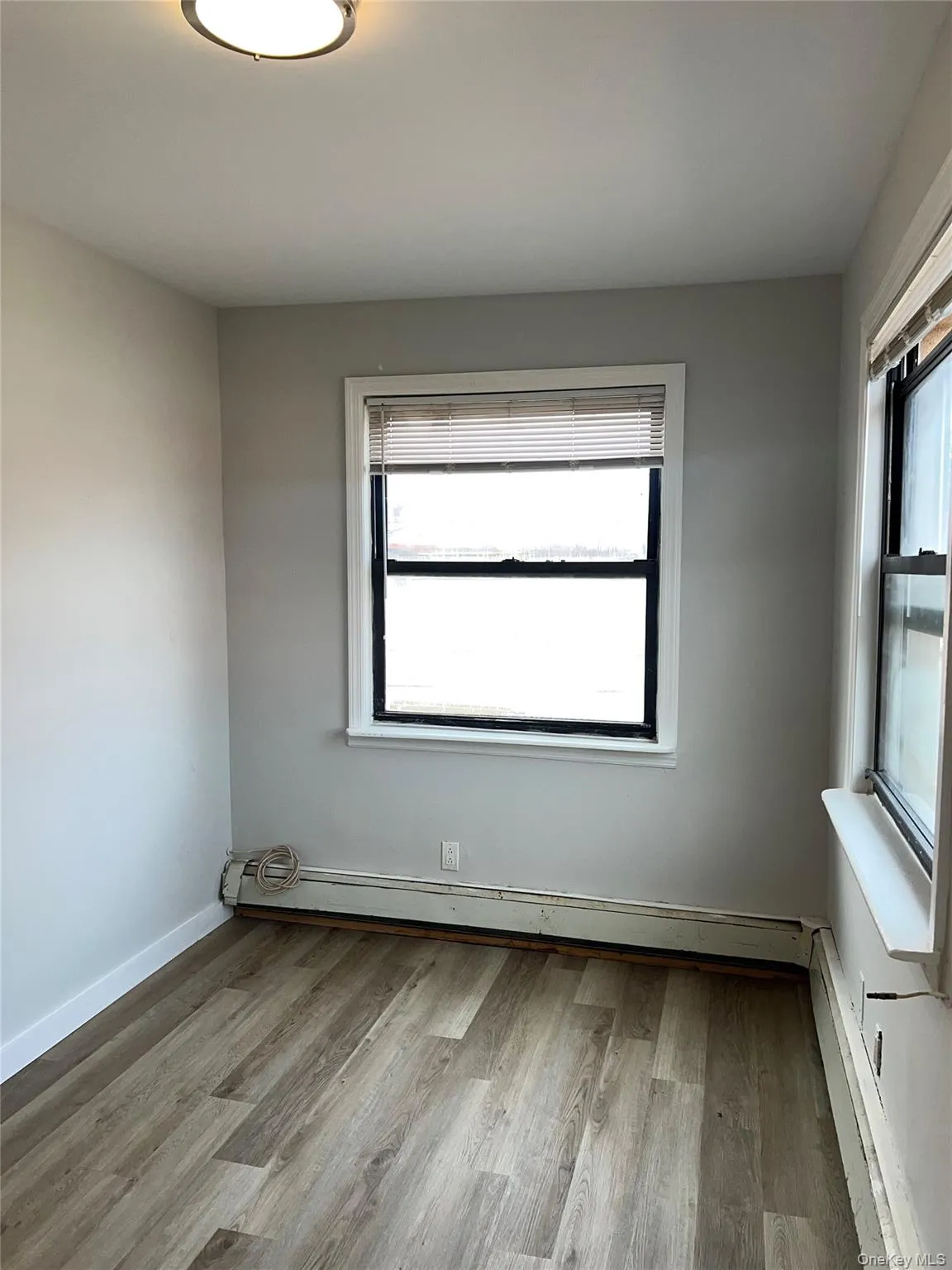 299 E. Third Street, Mount Vernon, NY, 3 Bedrooms Bedrooms, 5 Rooms Rooms,1 BathroomBathrooms,Residential Lease,For Rent,E. Third,0,1038355 299 E. Third Street, Mount Vernon, NY, 3 Bedrooms Bedrooms, 5 Rooms Rooms,1 BathroomBathrooms,Residential Lease,For Rent,E. Third,0,1038355