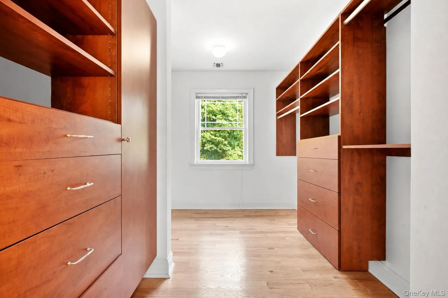 126 Old Field Road, Brookhaven, NY, 6 Bedrooms Bedrooms, 10 Rooms Rooms,6 BathroomsBathrooms,Residential,For Rent,Old Field,0,1038361 126 Old Field Road, Brookhaven, NY, 6 Bedrooms Bedrooms, 10 Rooms Rooms,6 BathroomsBathrooms,Residential,For Rent,Old Field,0,1038361